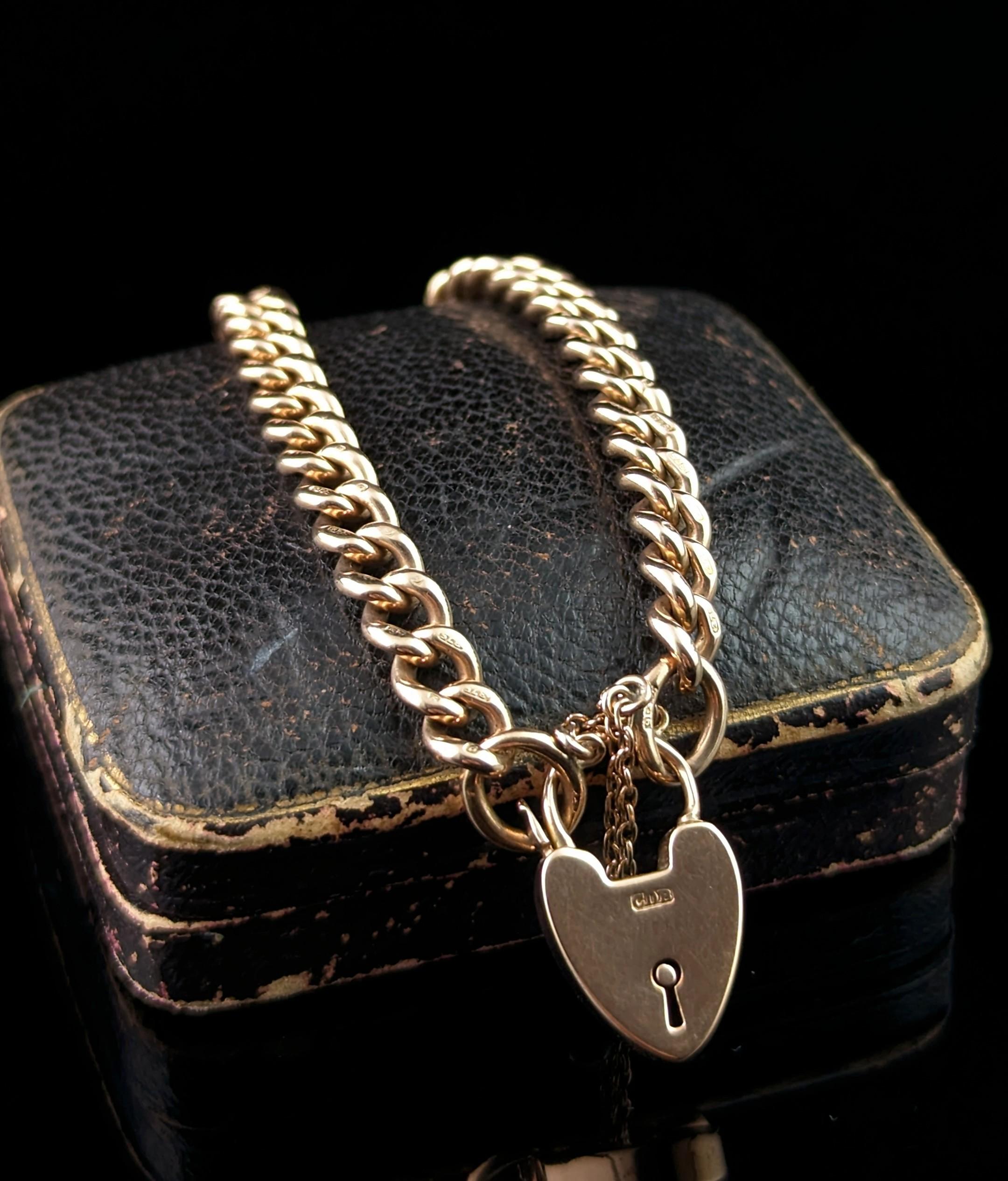 Antique 9k solid gold curb bracelet, Edwardian, heart padlock clasp  1