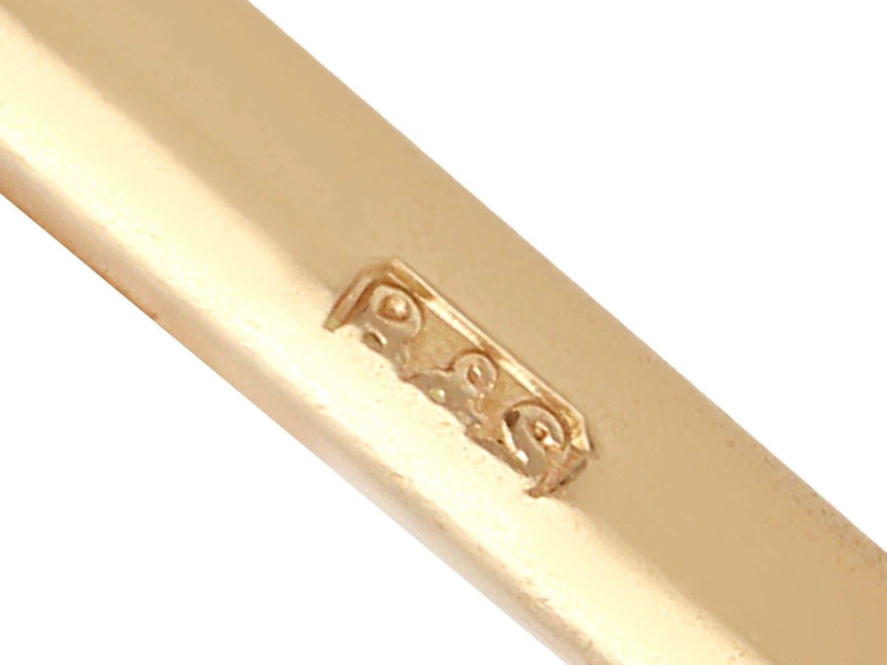 9k Yellow Gold Double Albert Watch Chain In Excellent Condition For Sale In Jesmond, Newcastle Upon Tyne