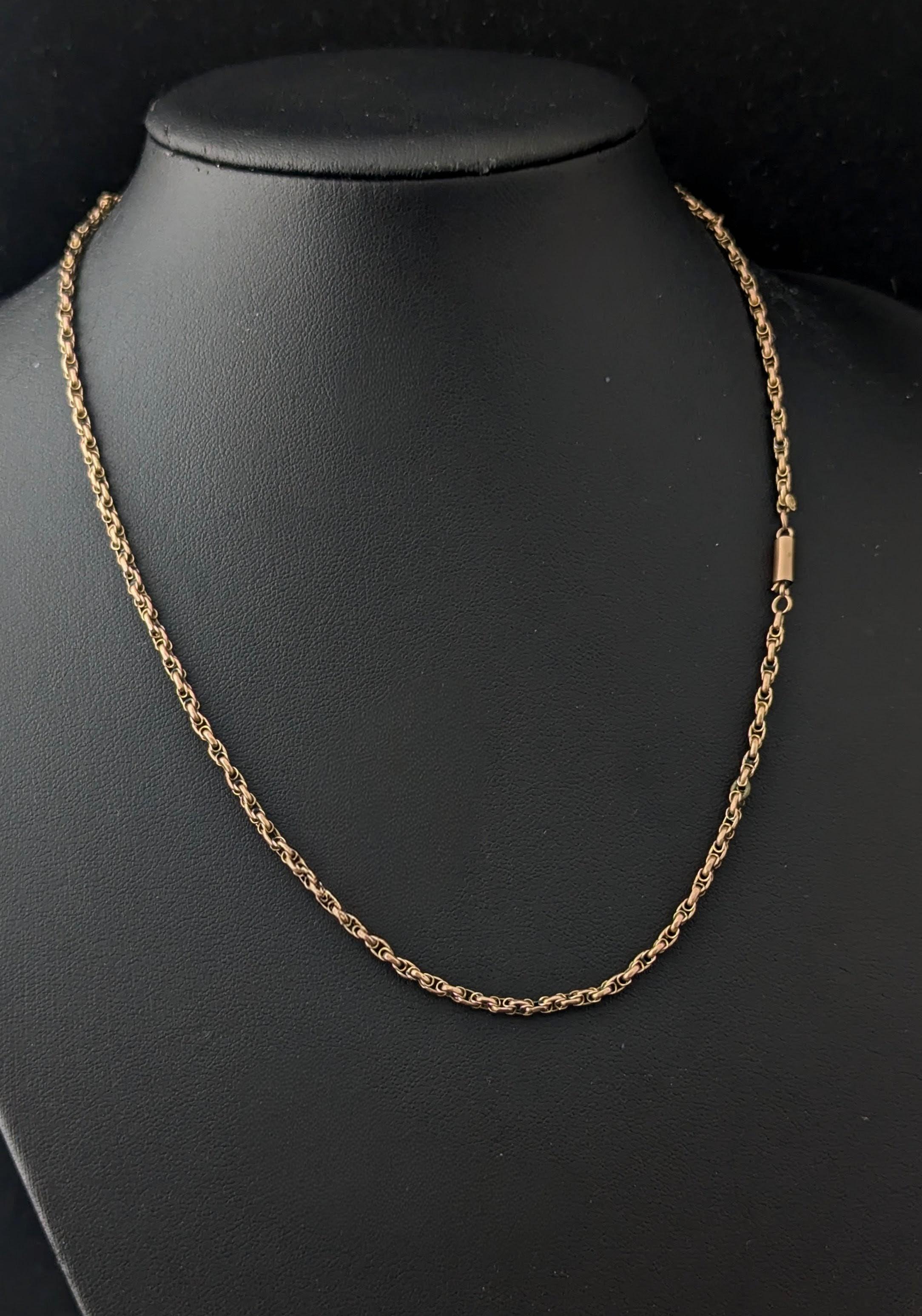 Collier ancien en or jaune 9k à double maille Rolo État moyen - En vente à NEWARK, GB