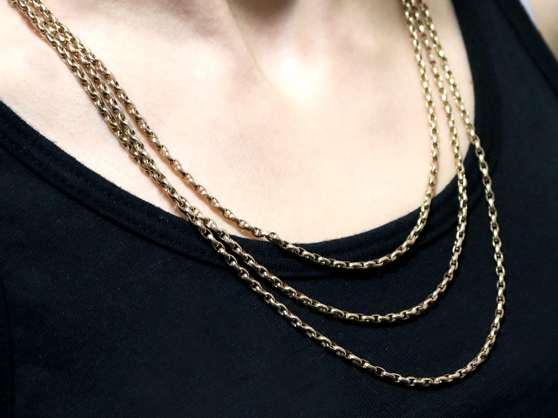 Antique 9k Yellow Gold Longuard Chain Necklace Circa 1900 For Sale 4
