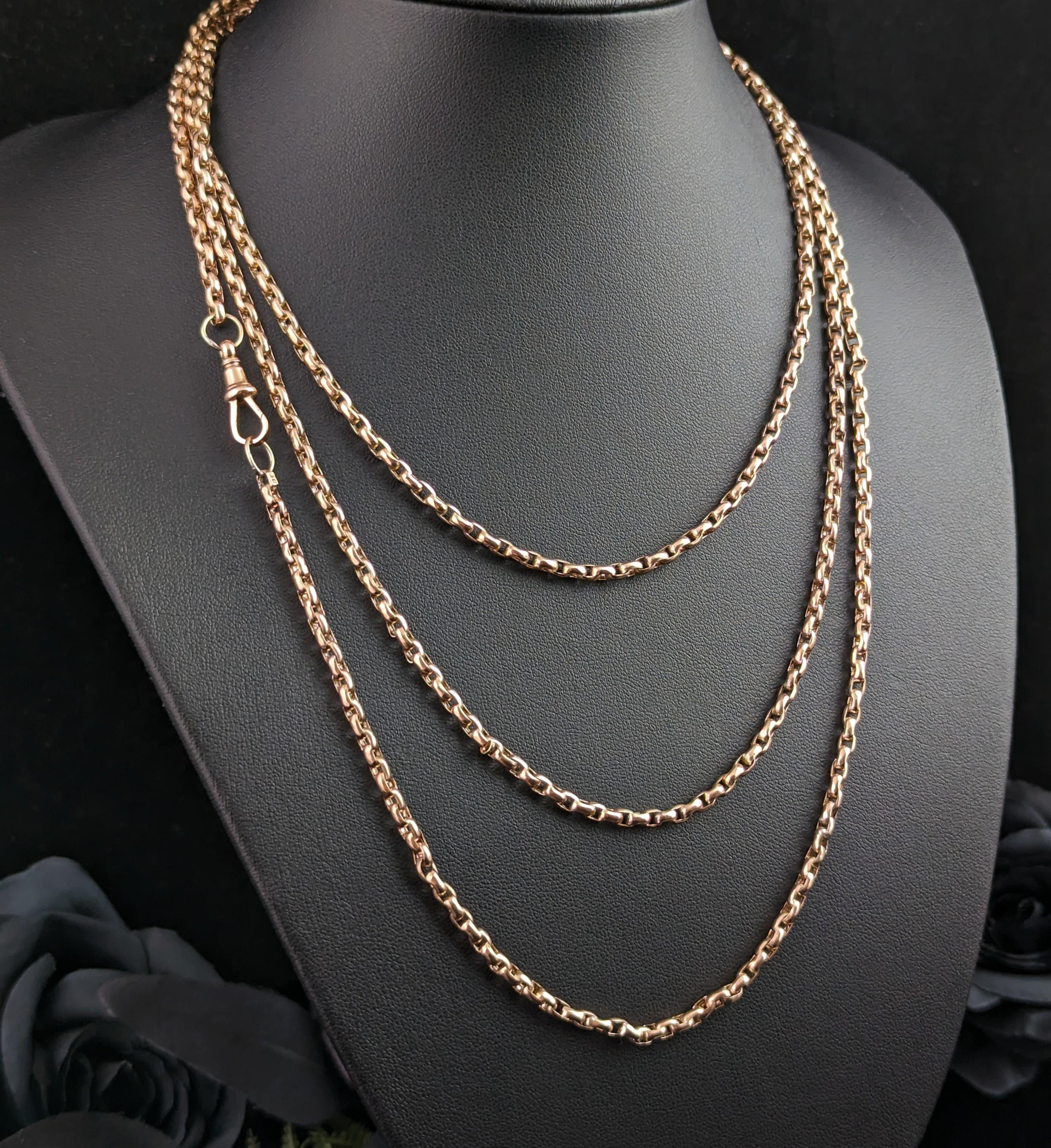 Antique 9k Yellow Gold Longuard Chain Necklace, Victorian In Fair Condition For Sale In NEWARK, GB