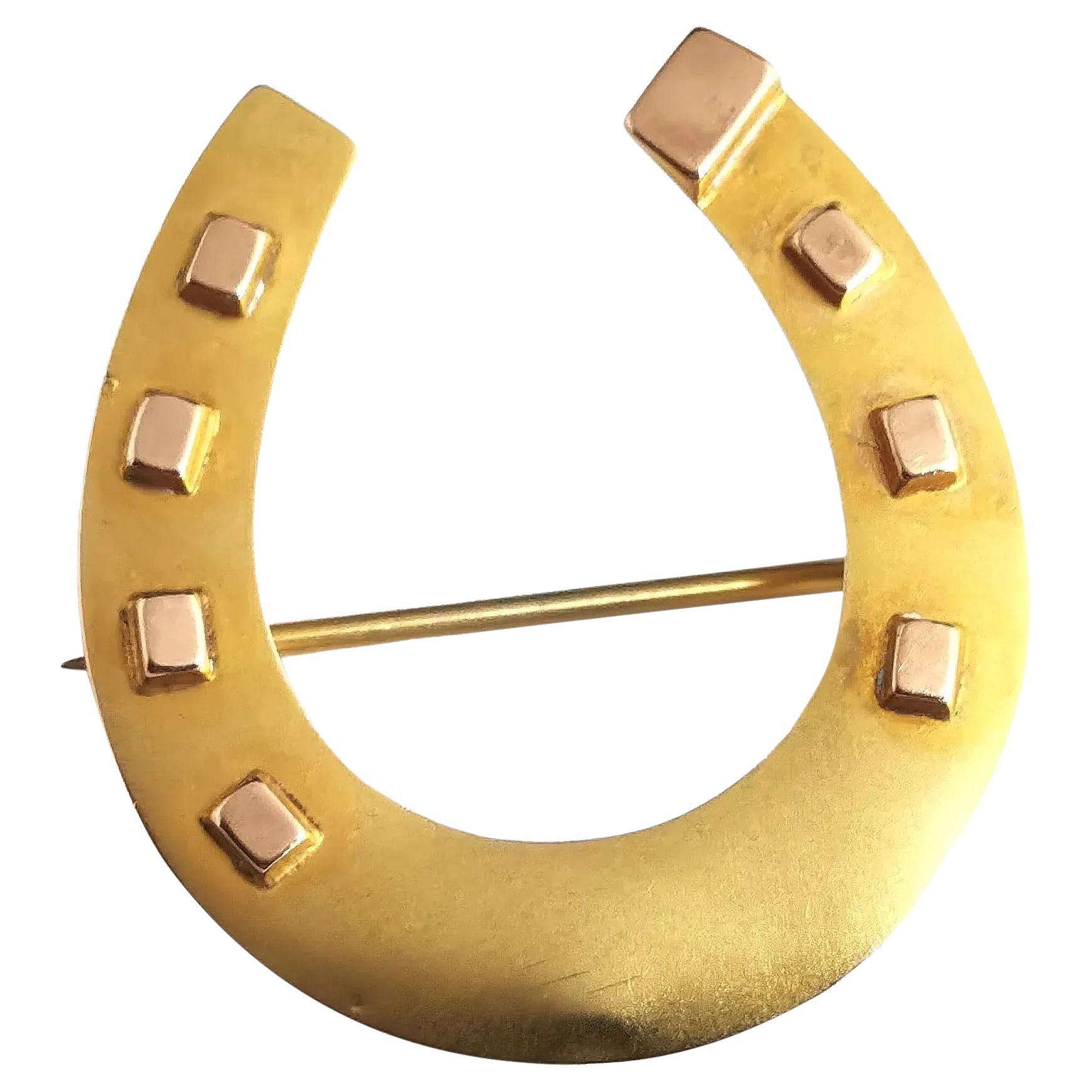 Three Horse Shoe Gold Plated Brooch With Pin Fastening 