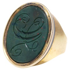 Antique 9kt Gold Bloodstone Signet Ring