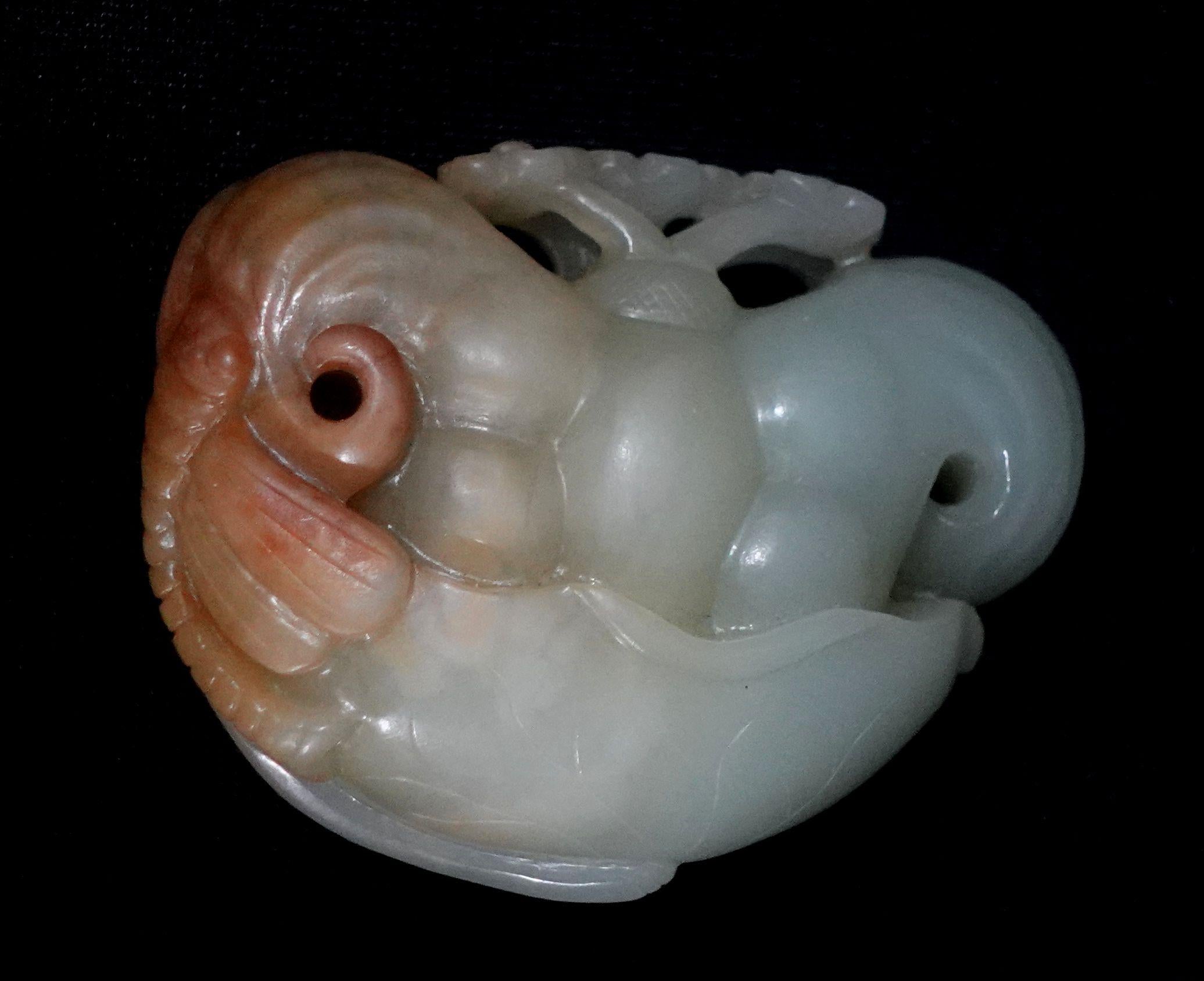 Antike chinesische geschnitzte Hetain-Leuchte Celadon/Weiße Jade, 19. Jahrhundert (Sonstiges) im Angebot