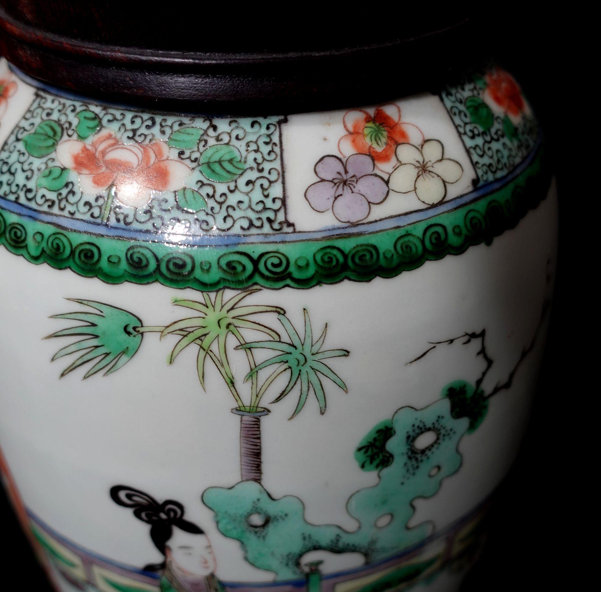Antique A Chinese Famille Verte Vase 19th Century For Sale 5