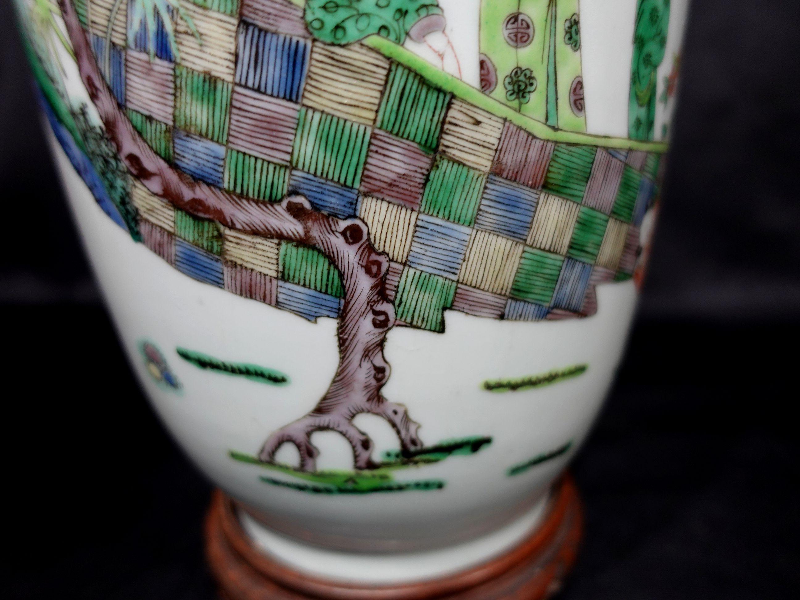 Antique A Chinese Famille Verte Vase 19th Century For Sale 12