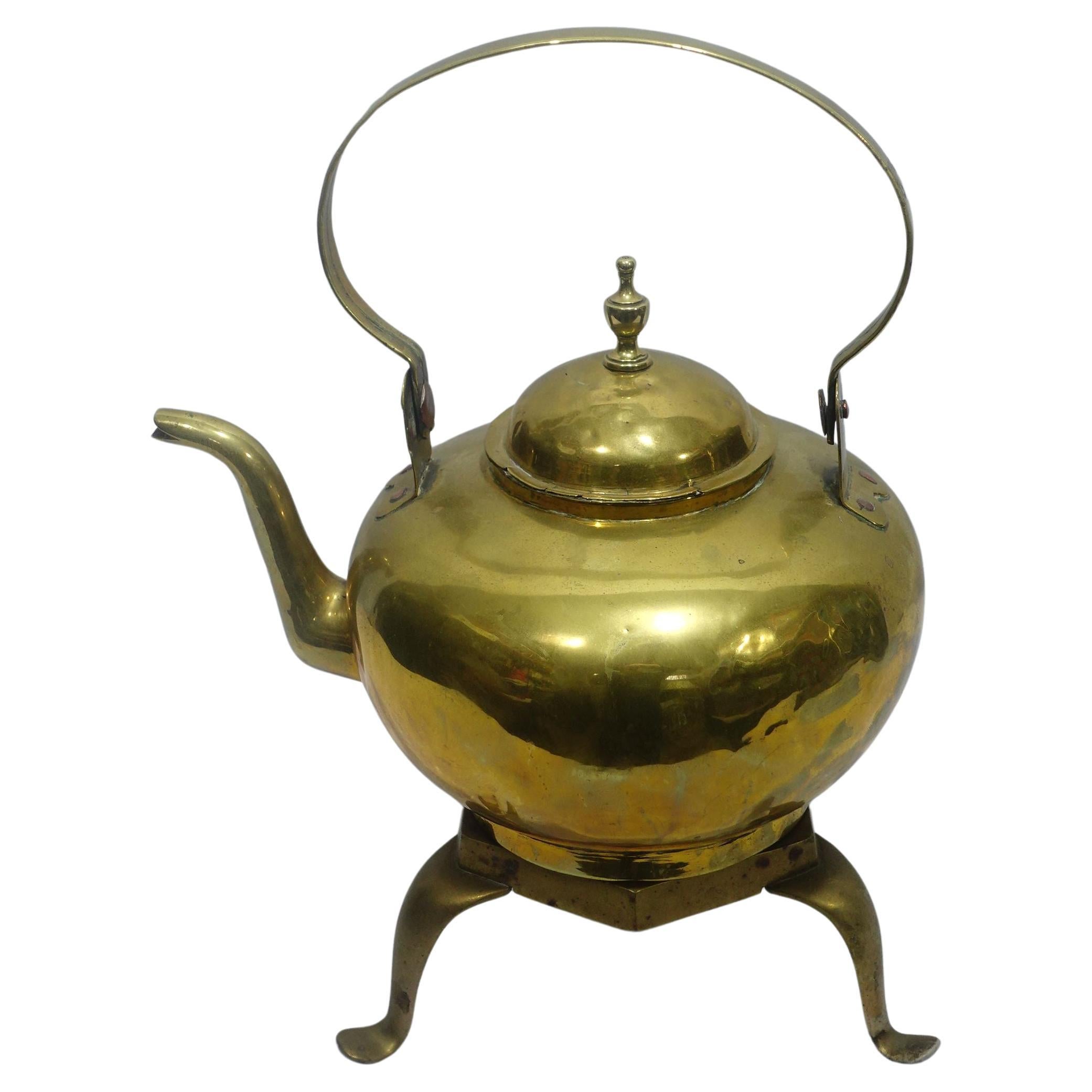 Antique A  English Copper Tea Kettle W/ Trivet, TC#14 For Sale