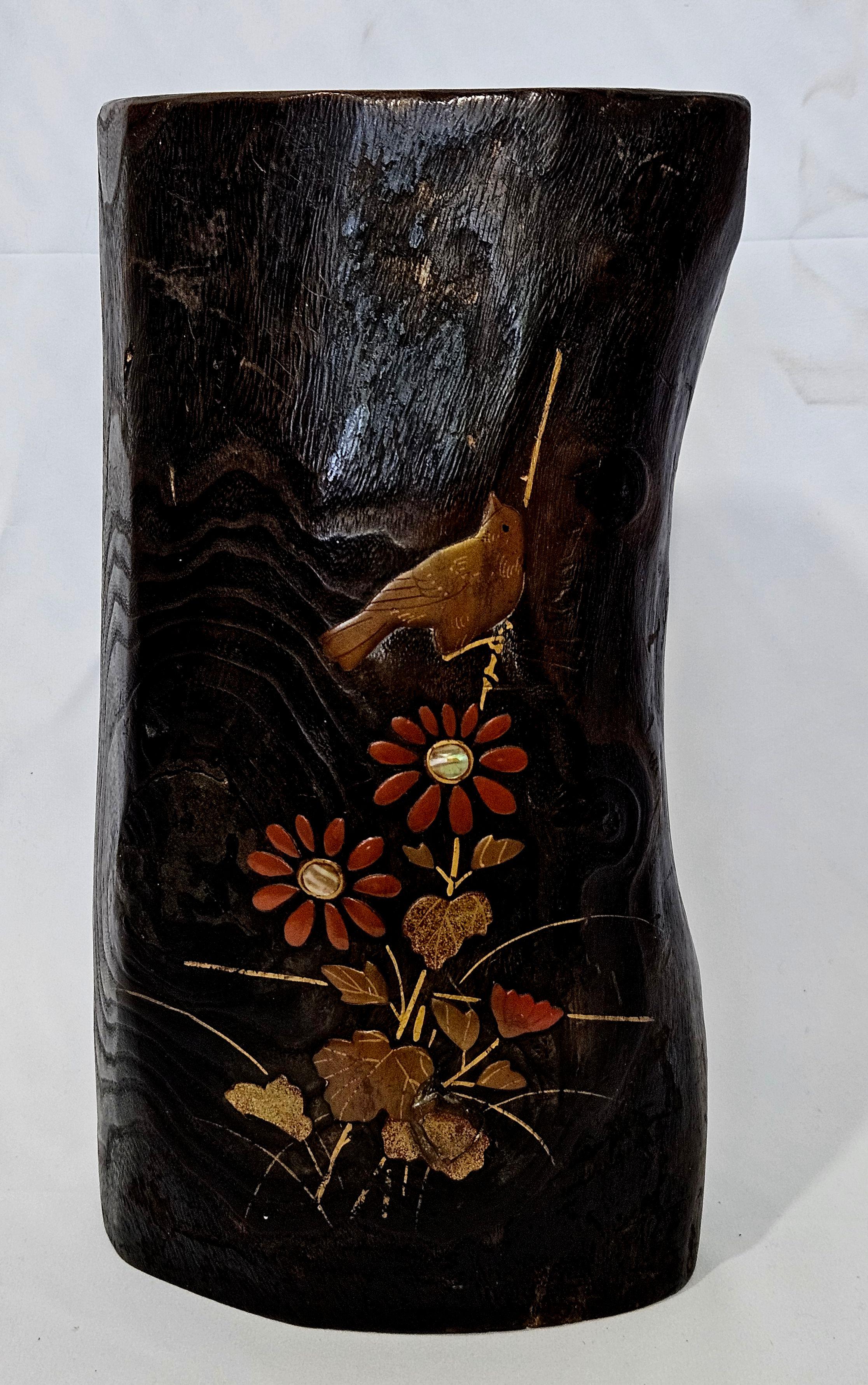 A pretty Japanese elm decorated vase with lacquer bird and leaf motif, retaining its original copper liner. Taisho or early Showa period.
     