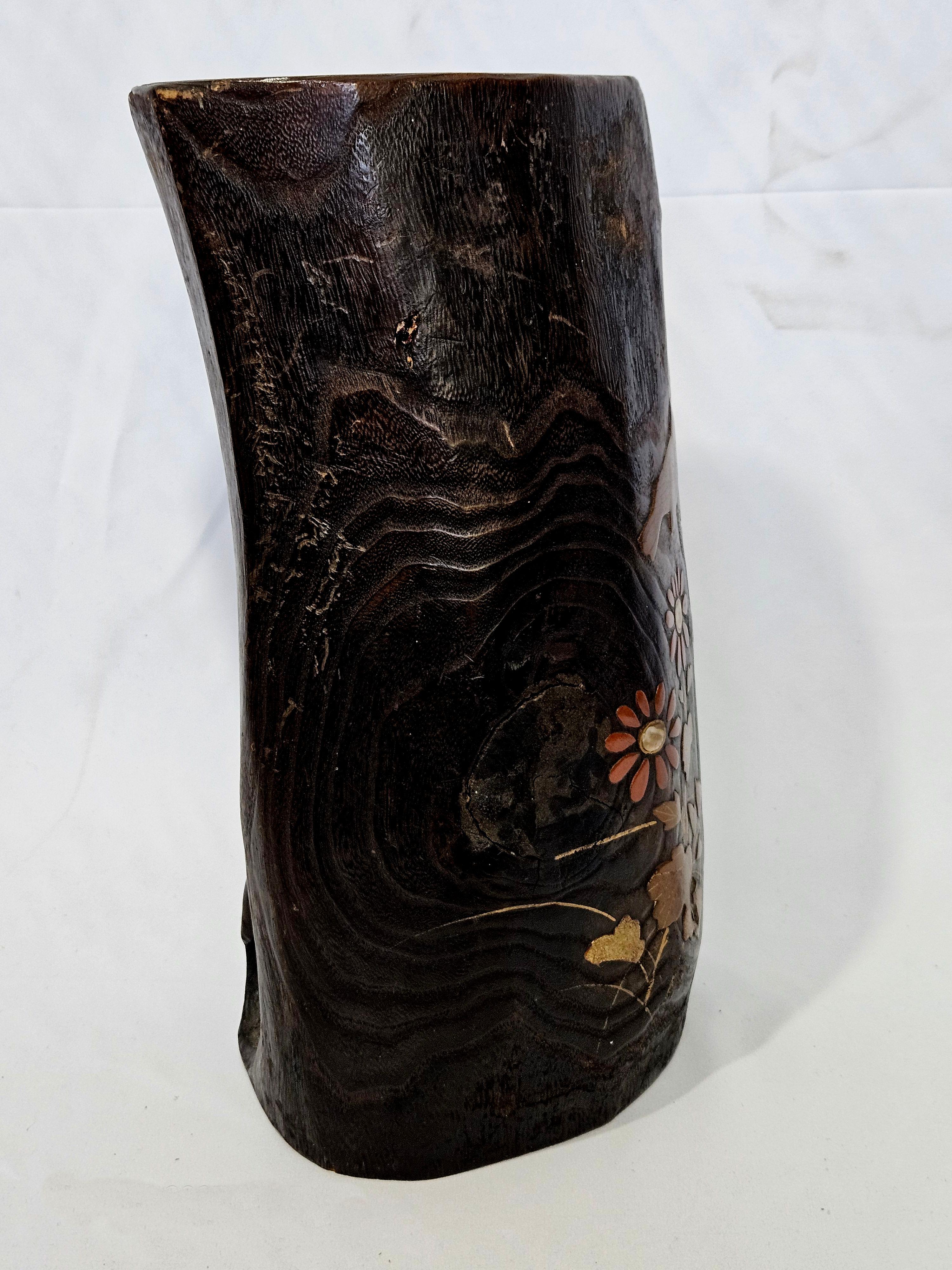 19th Century Antique A Japanese Lacquer Decorated Elm Ikebana Vase For Sale