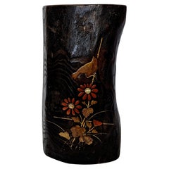Vase ancien en orme décoré de laque japonaise Ikebana