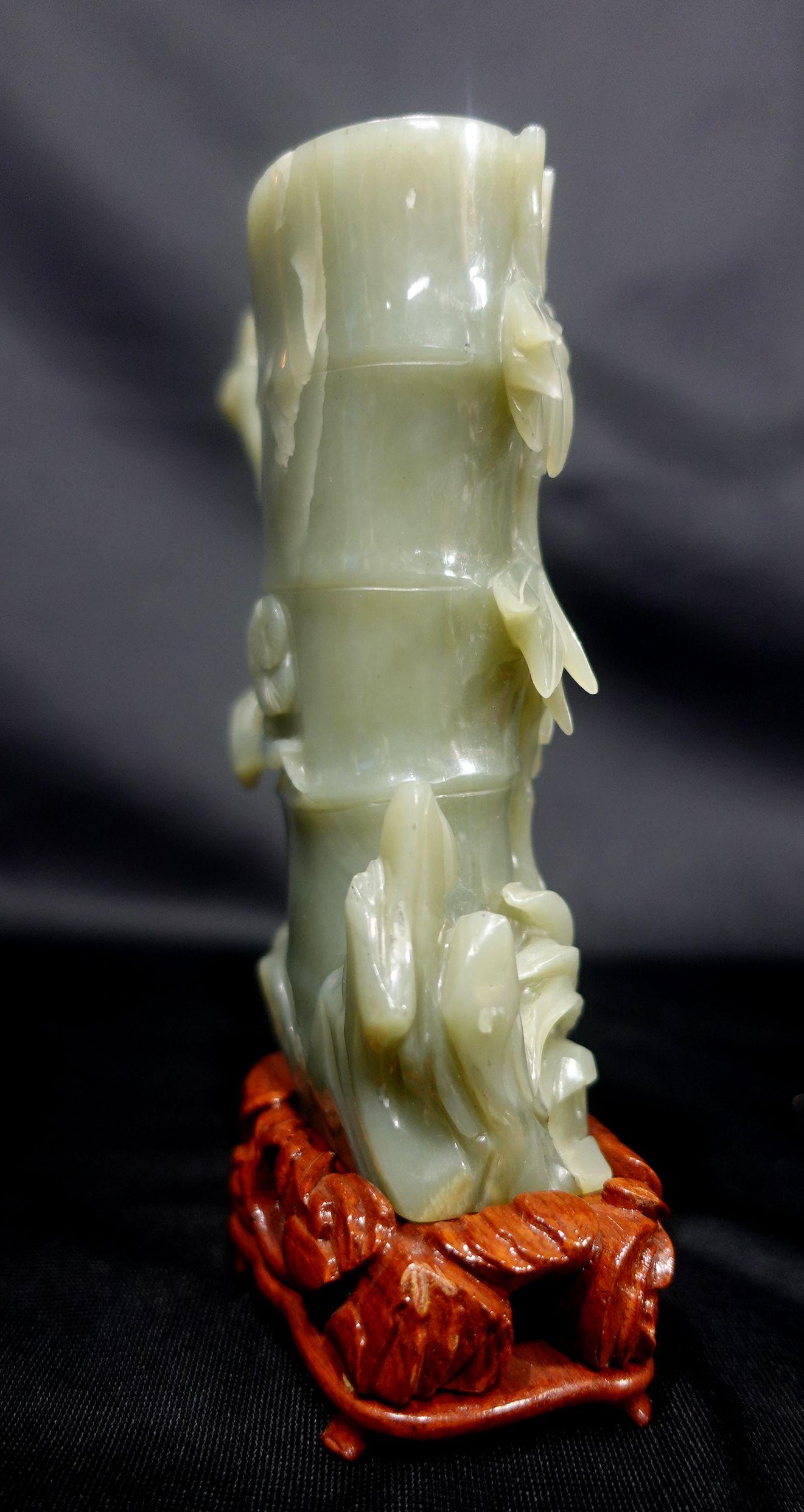 Antike Eine große chinesische geschnitzt Hetain Jade Blume Vase w / Stand und Box im Angebot 3