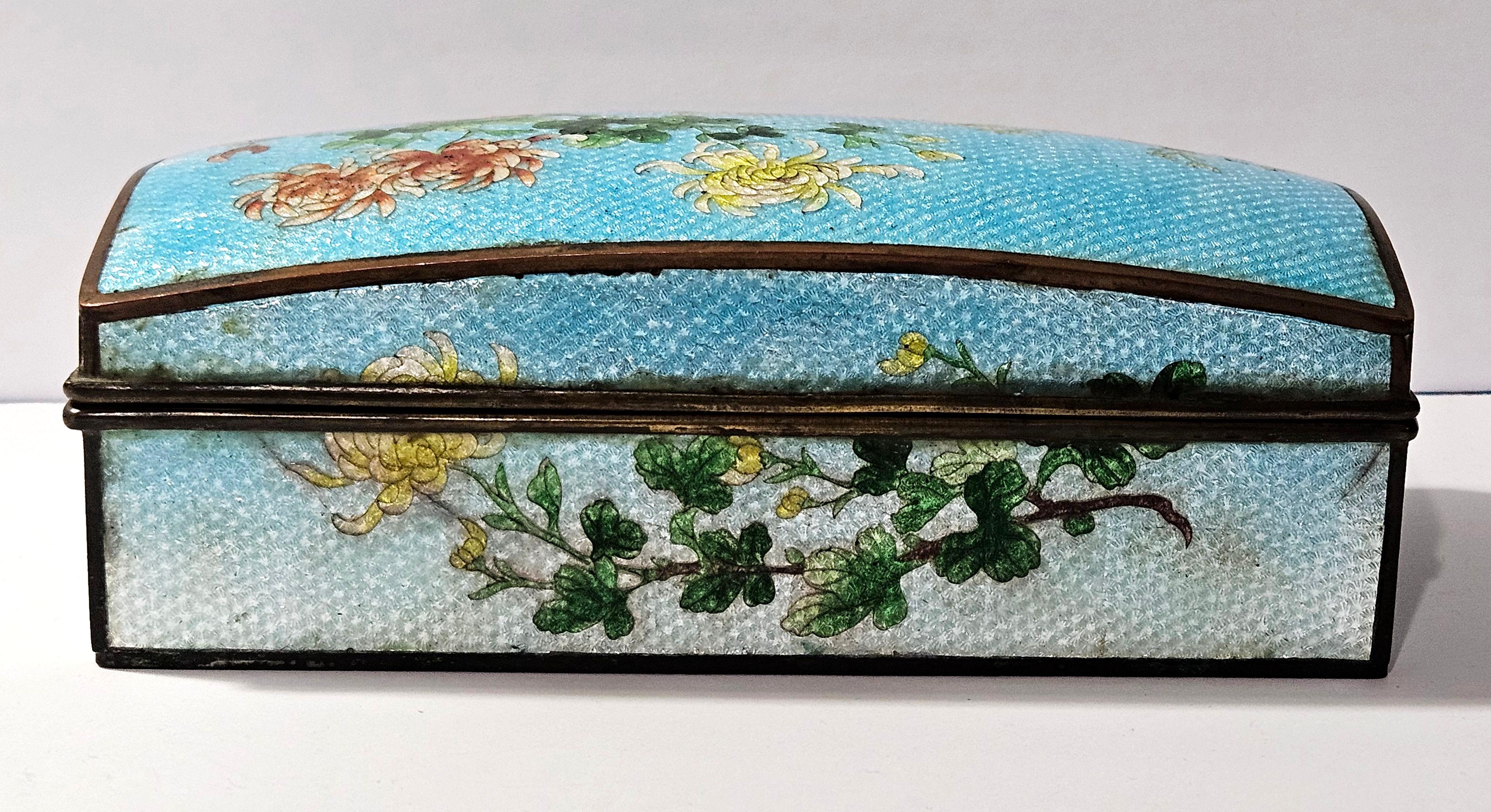 Hand-Crafted Antique A Large Ginbari Cloisonne Rectangular Lidded Box, Meiji Period For Sale