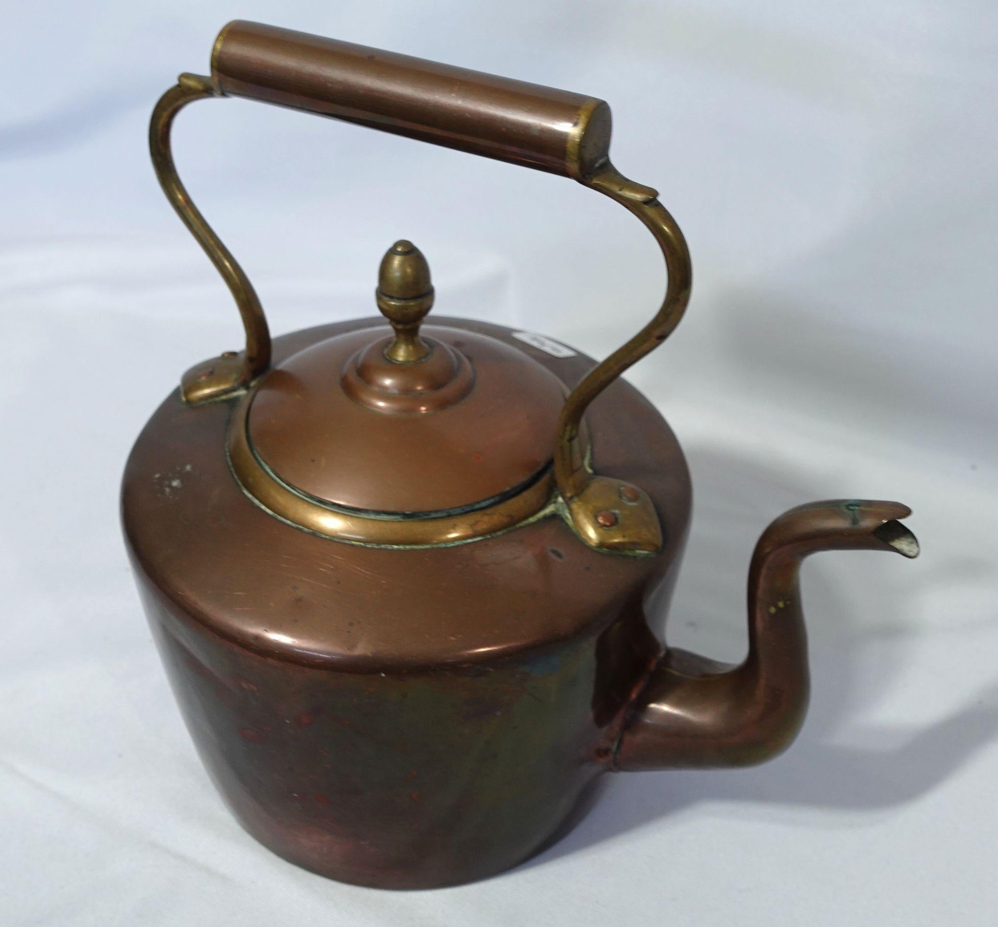Antique A Large/Heavy English Copper Tea Kettle, TC#02 For Sale 1