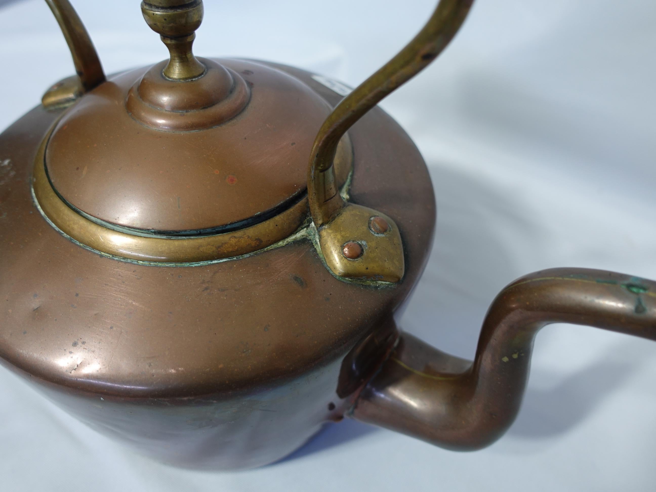 Antique A Large/Heavy English Copper Tea Kettle, TC#02 For Sale 3