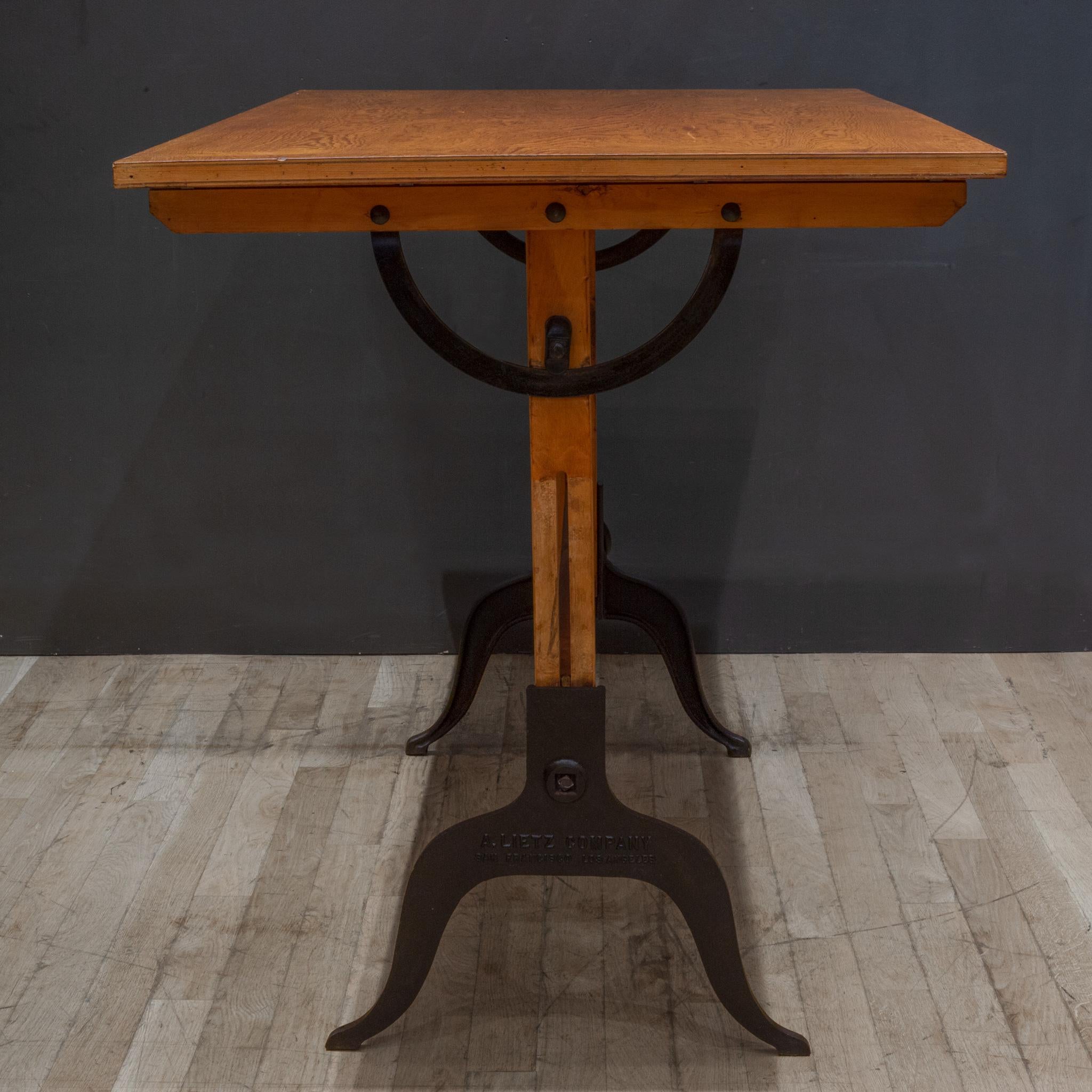 Antiquities A. Lietz Co. Table de fabrication en bois d'érable et fonte vers 1940-1947 2