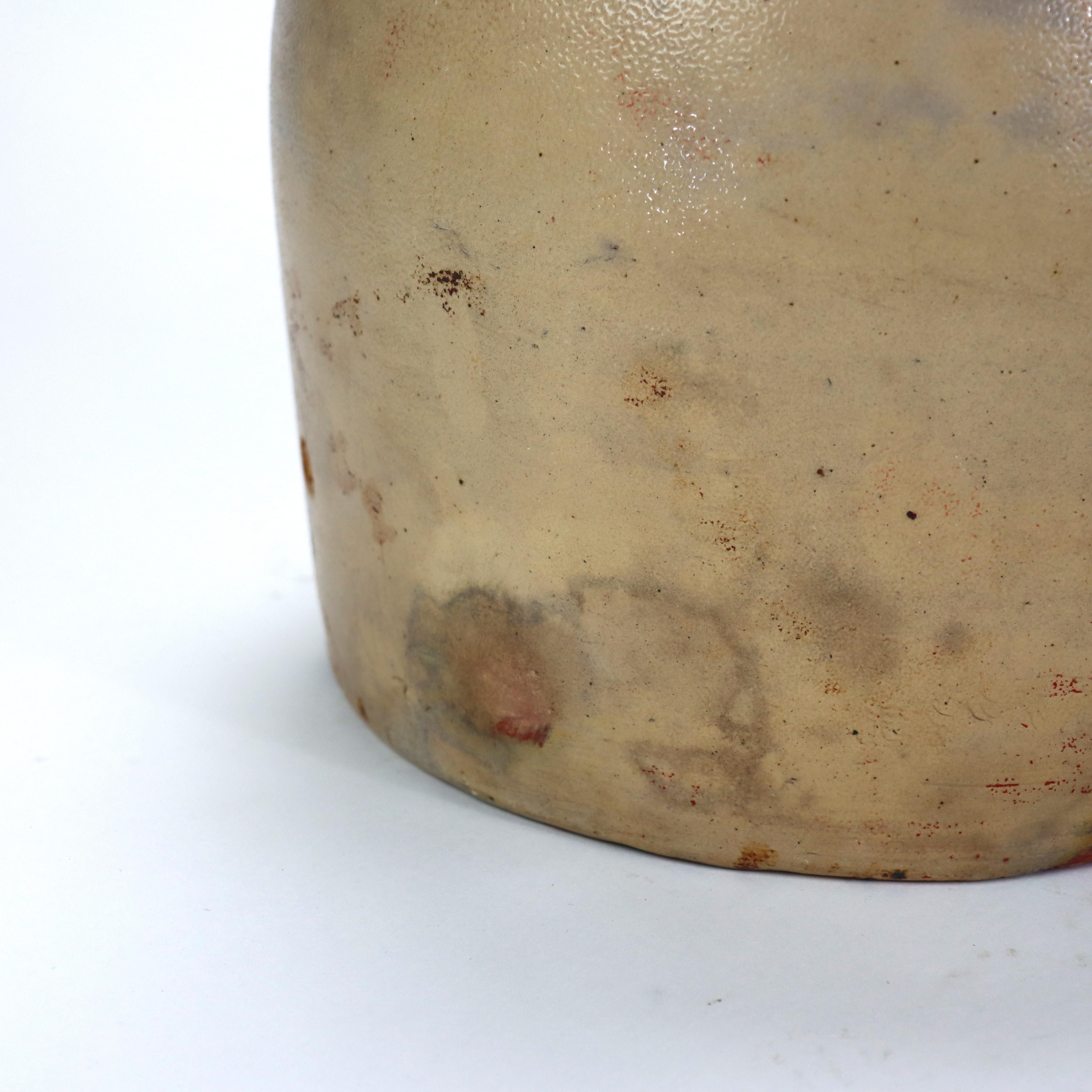 Ancienne cruche en grès décoré bleu de A. O. Whitemore, Havana NY, vers 1890 en vente 2