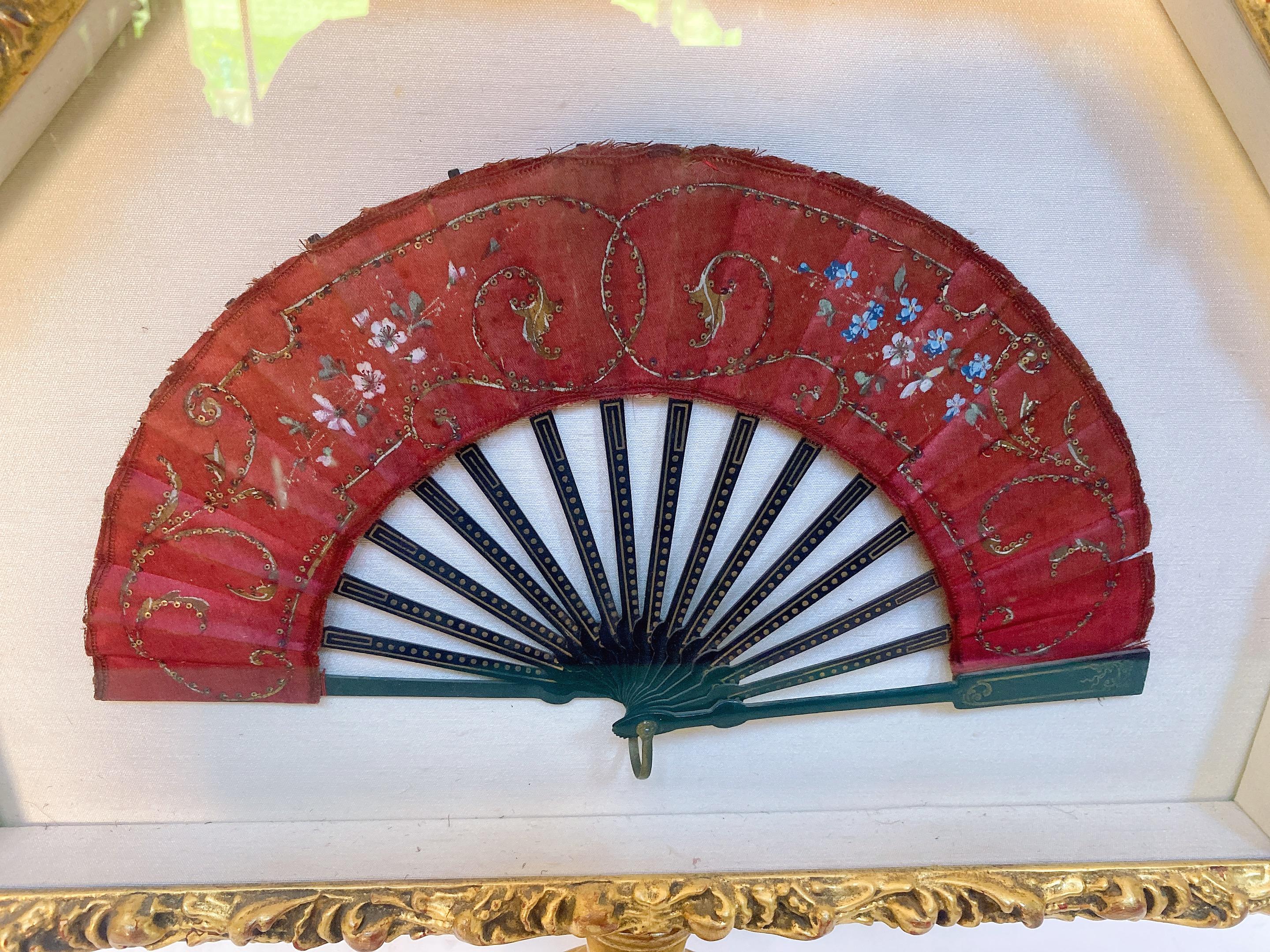 Qing Antique A Silk Lacquer Chinese Fan with Shadow Box For Sale
