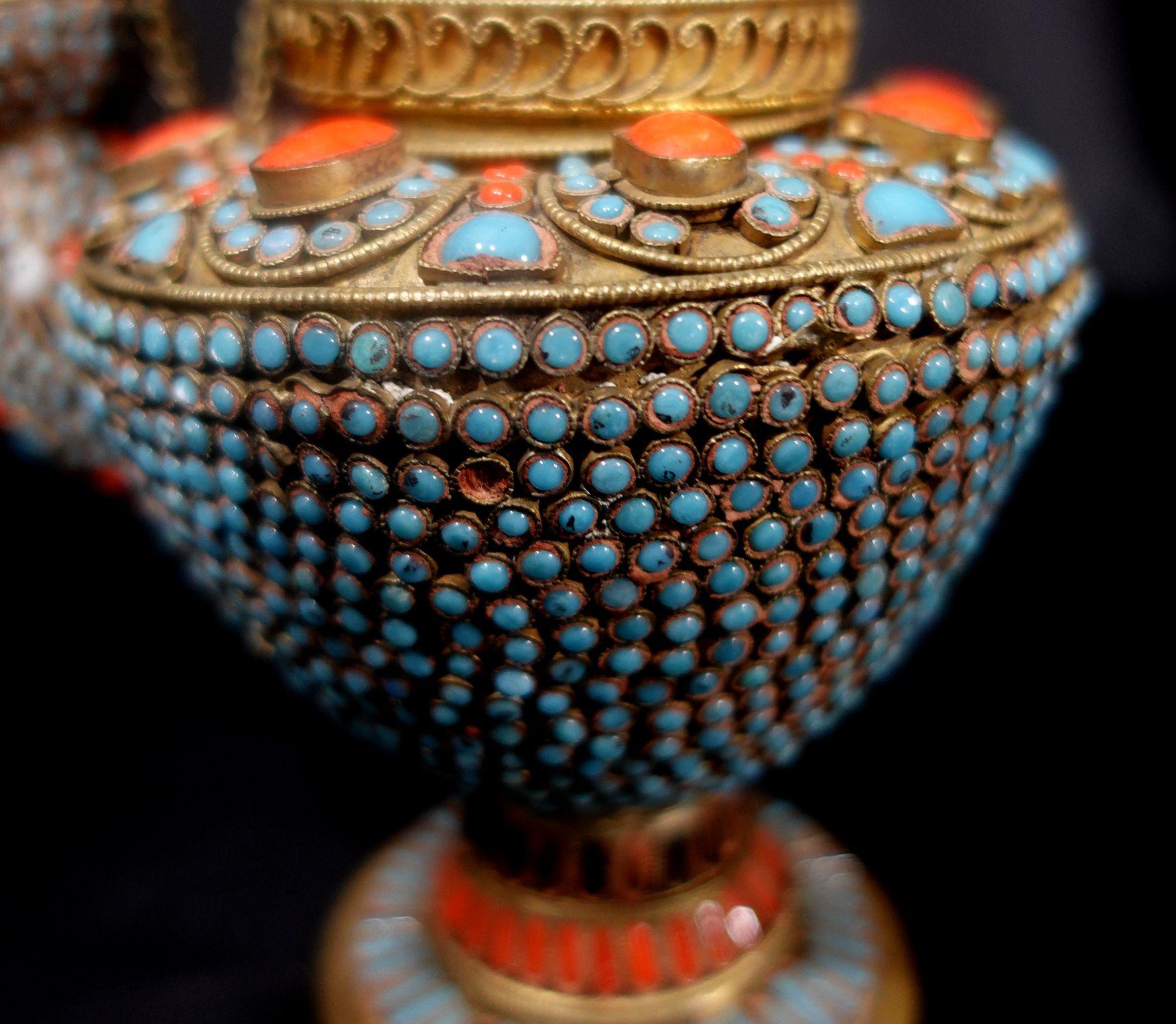 Ancien pot tibétain Benba, 19ème siècle en vente 1