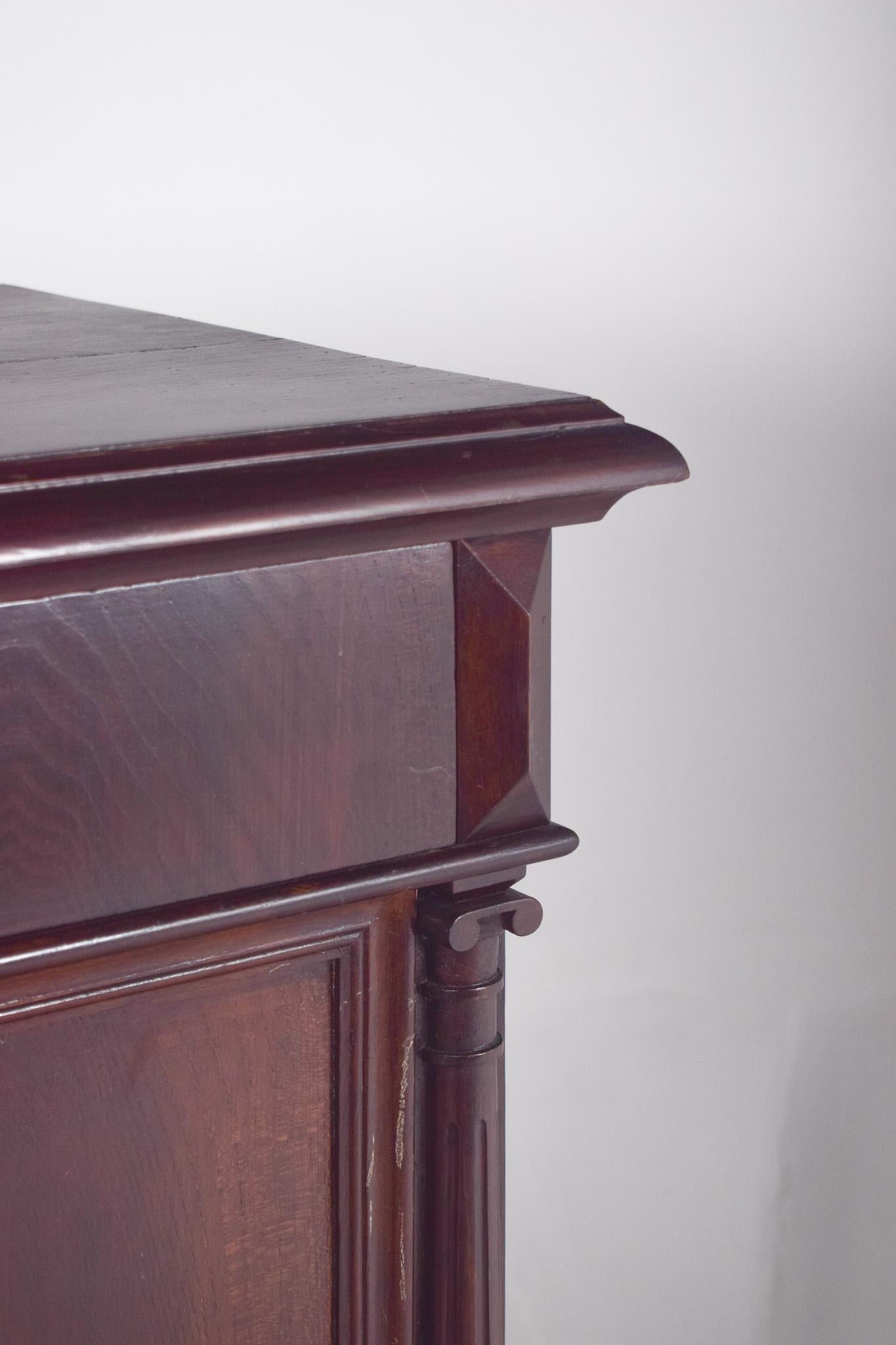 Armoire ancienne Abattant en placage de chêne Bon état - En vente à Lisboa, Lisboa
