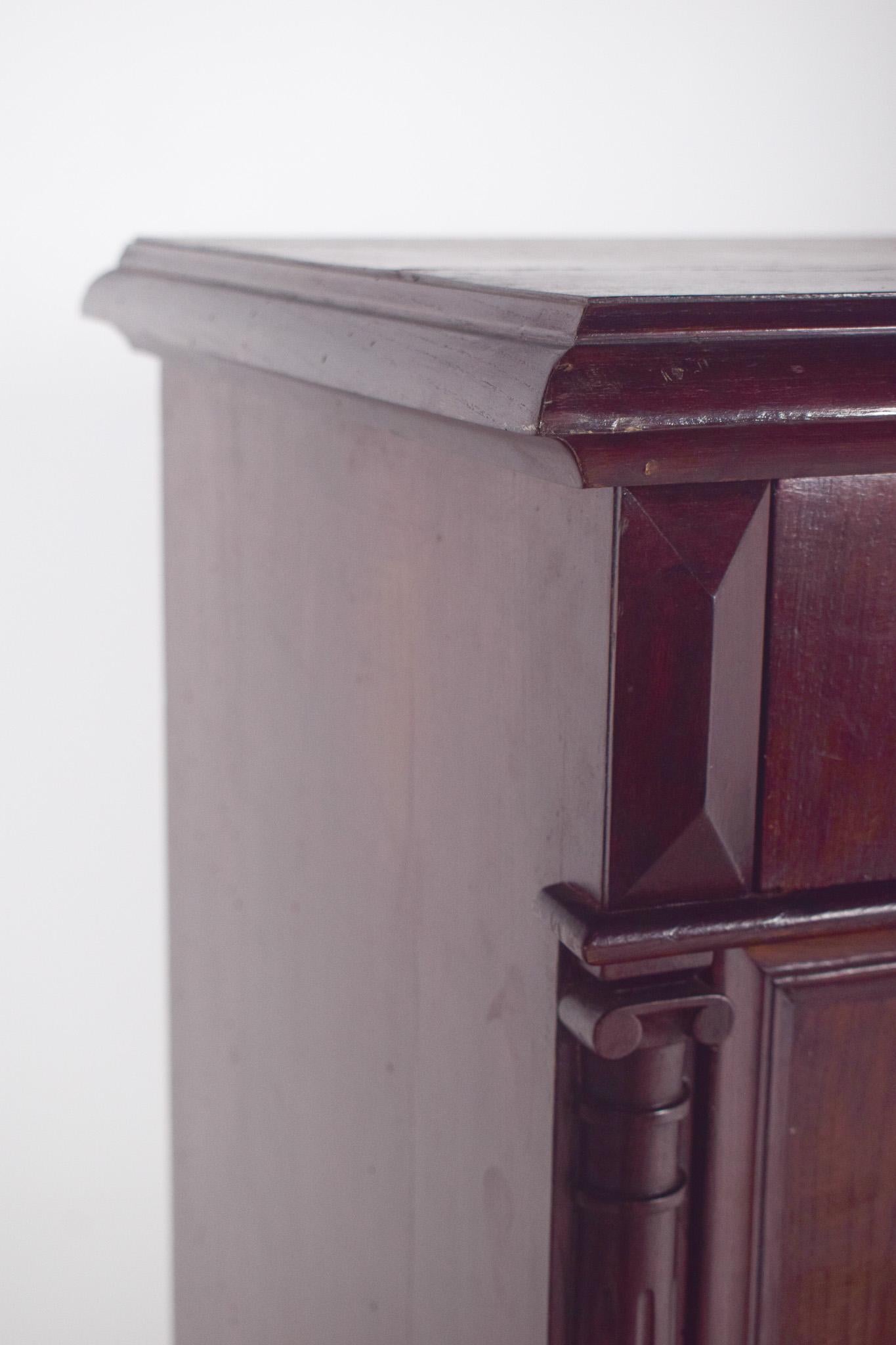 Armoire ancienne Abattant en placage de chêne en vente 2
