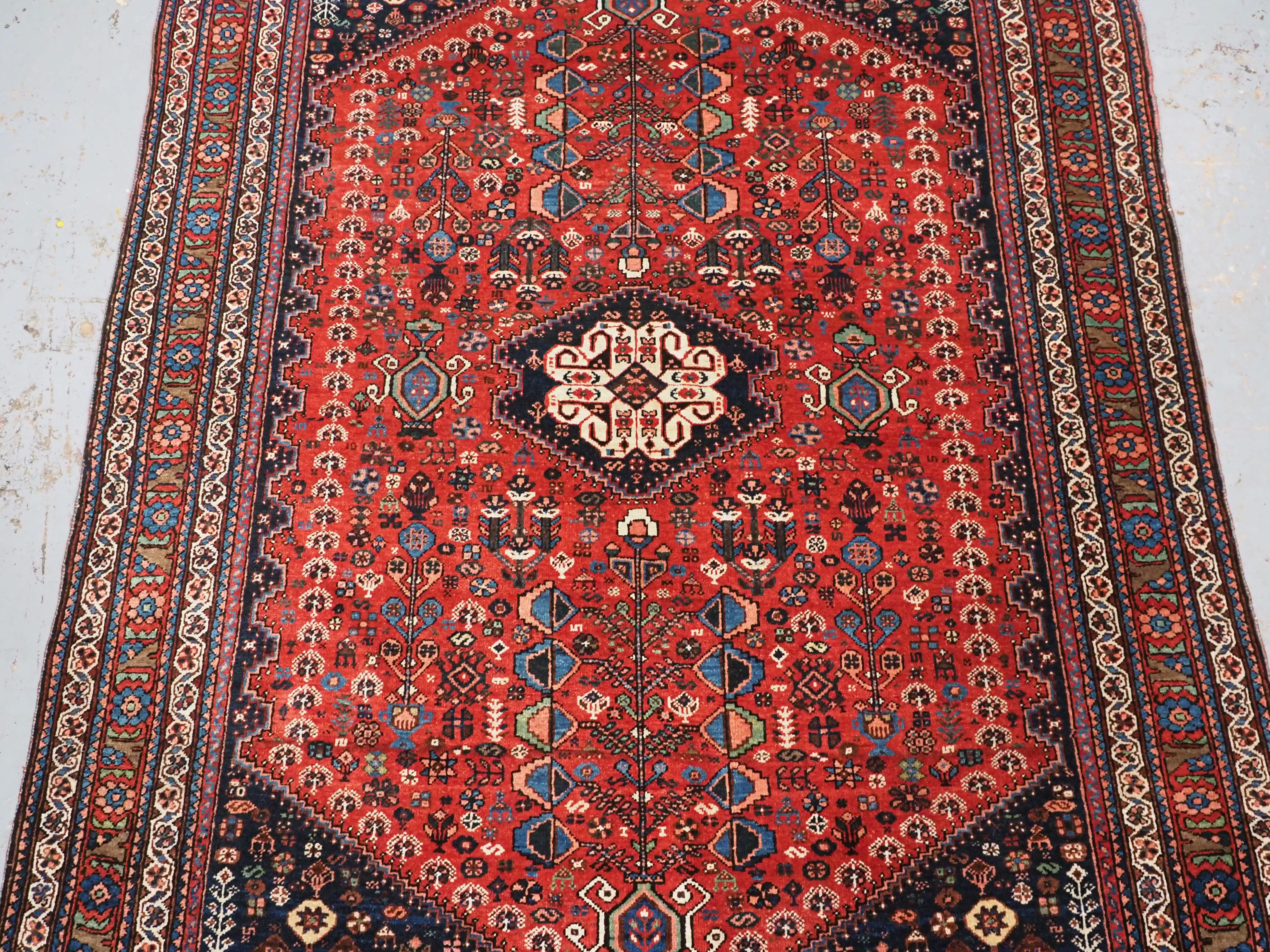 Antique Abedeh rug with the tribal medallion design.  Circa 1900/20. In Good Condition For Sale In Moreton-In-Marsh, GB