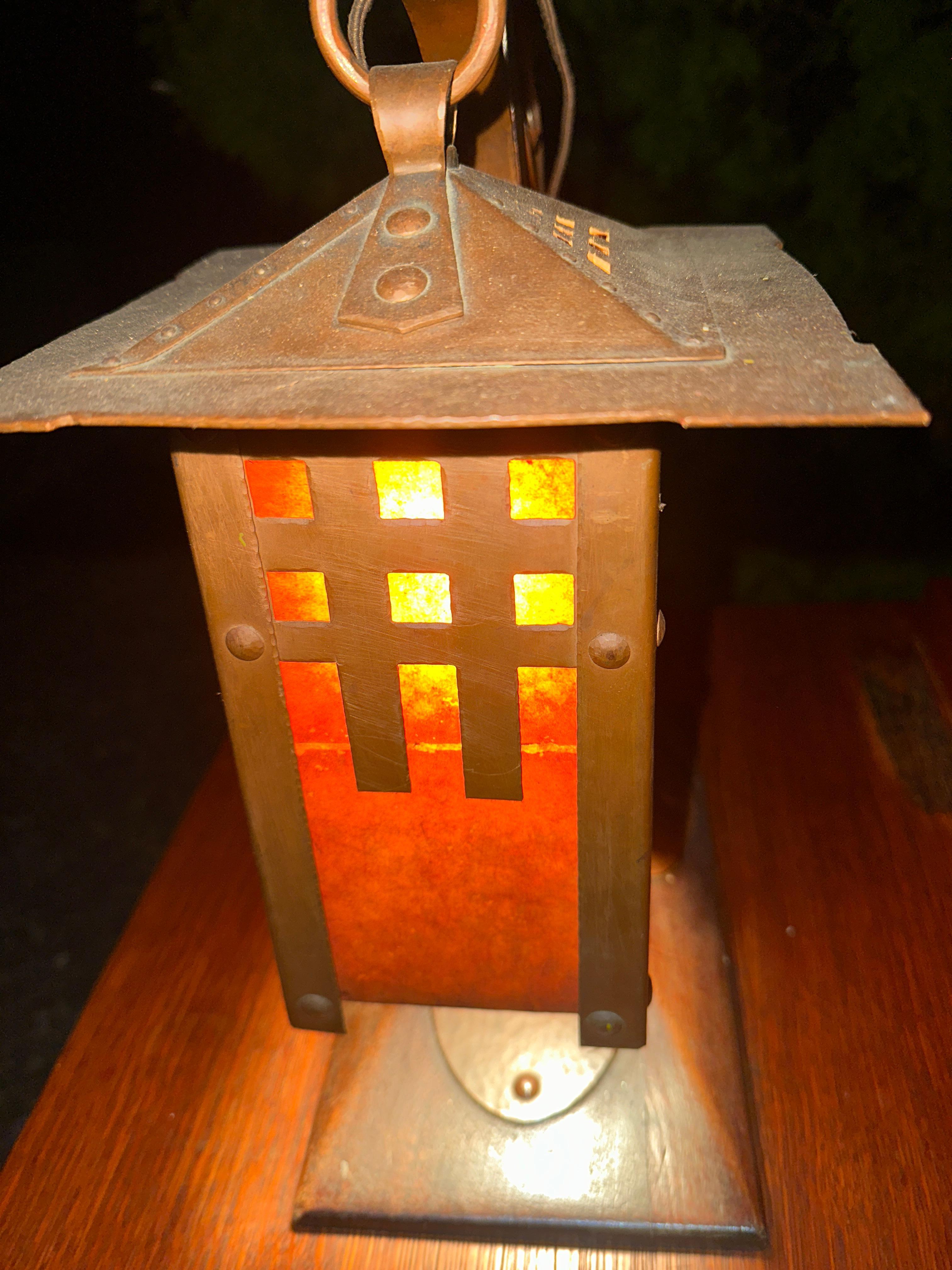 Antique A&C table lamp from the early 1900s. For Sale 9
