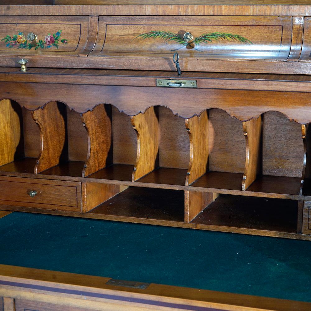 Bureau cylindrique ancien en bois de satin décoré d'Adam pour femmes, vers 1900 en vente 4