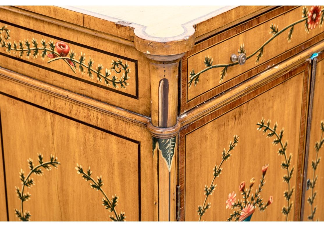 Armario Antiguo Estilo Adam Decorado con Pintura para Restaurar en venta 5