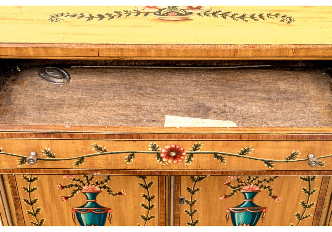 Armario Antiguo Estilo Adam Decorado con Pintura para Restaurar en venta 8