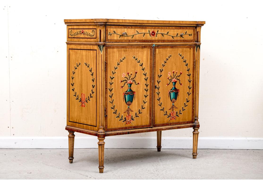 Armario Antiguo Estilo Adam Decorado con Pintura para Restaurar siglo XIX en venta