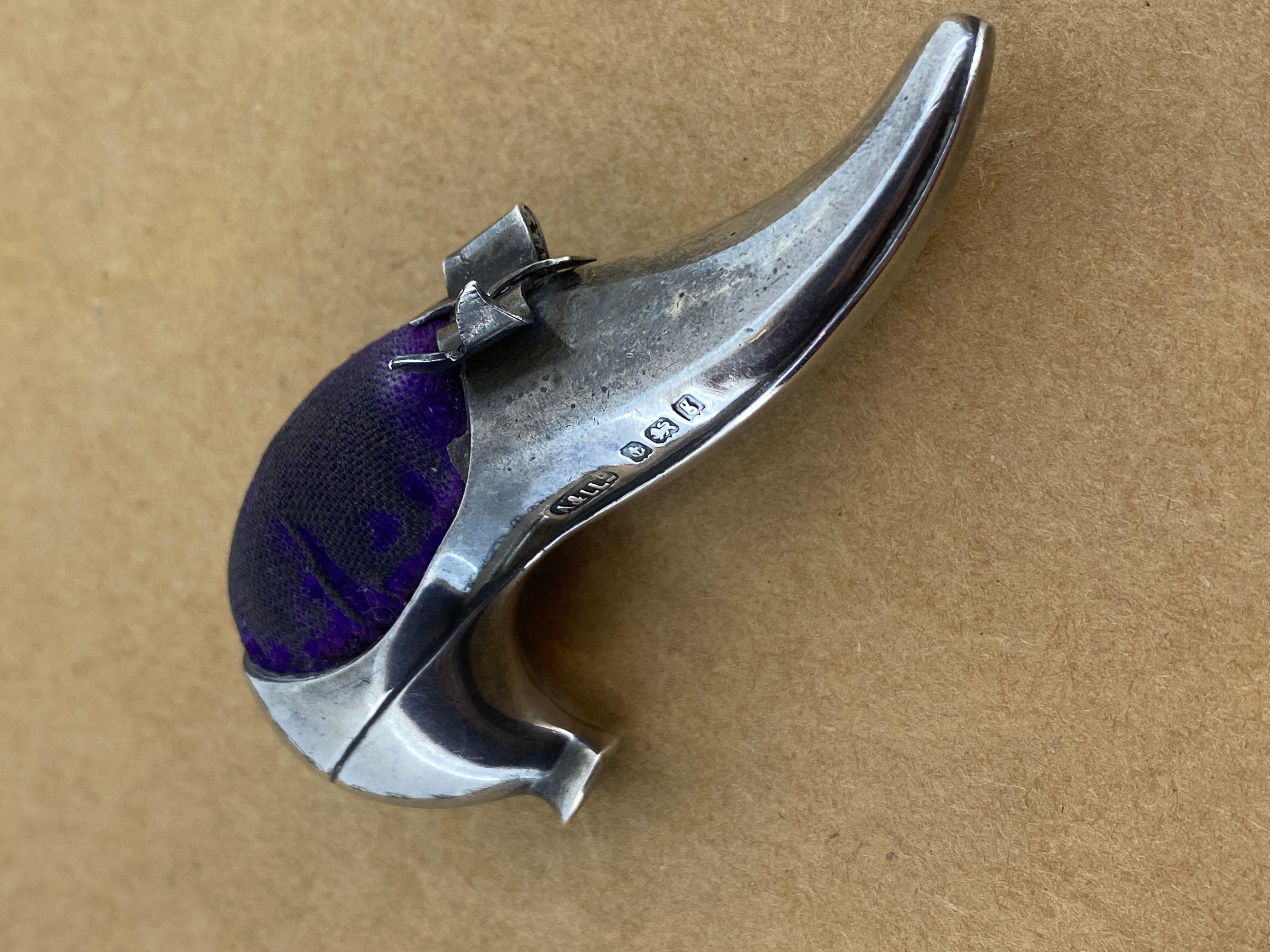 Antikes Adie & Lovekin Ltd Birmingham c1906 Silbernes Ballroom-Schuh-Anstecknadelkissen aus Silber (Edwardian) im Angebot