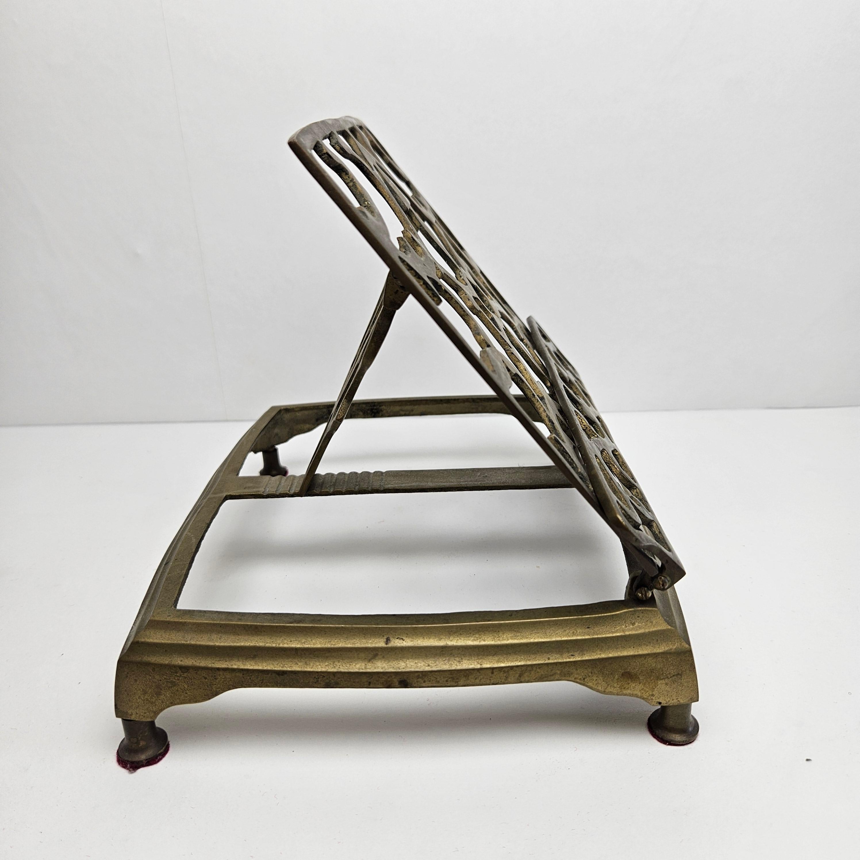 Antique Adjustable Book or Magazine Stand in Brass For Sale 5