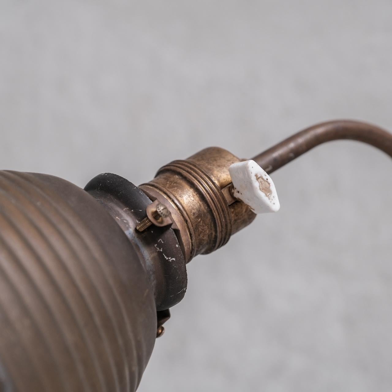 Antike verstellbare Quecksilberglas-Tischlampe mit Quecksilberglasreflektor im Angebot 4