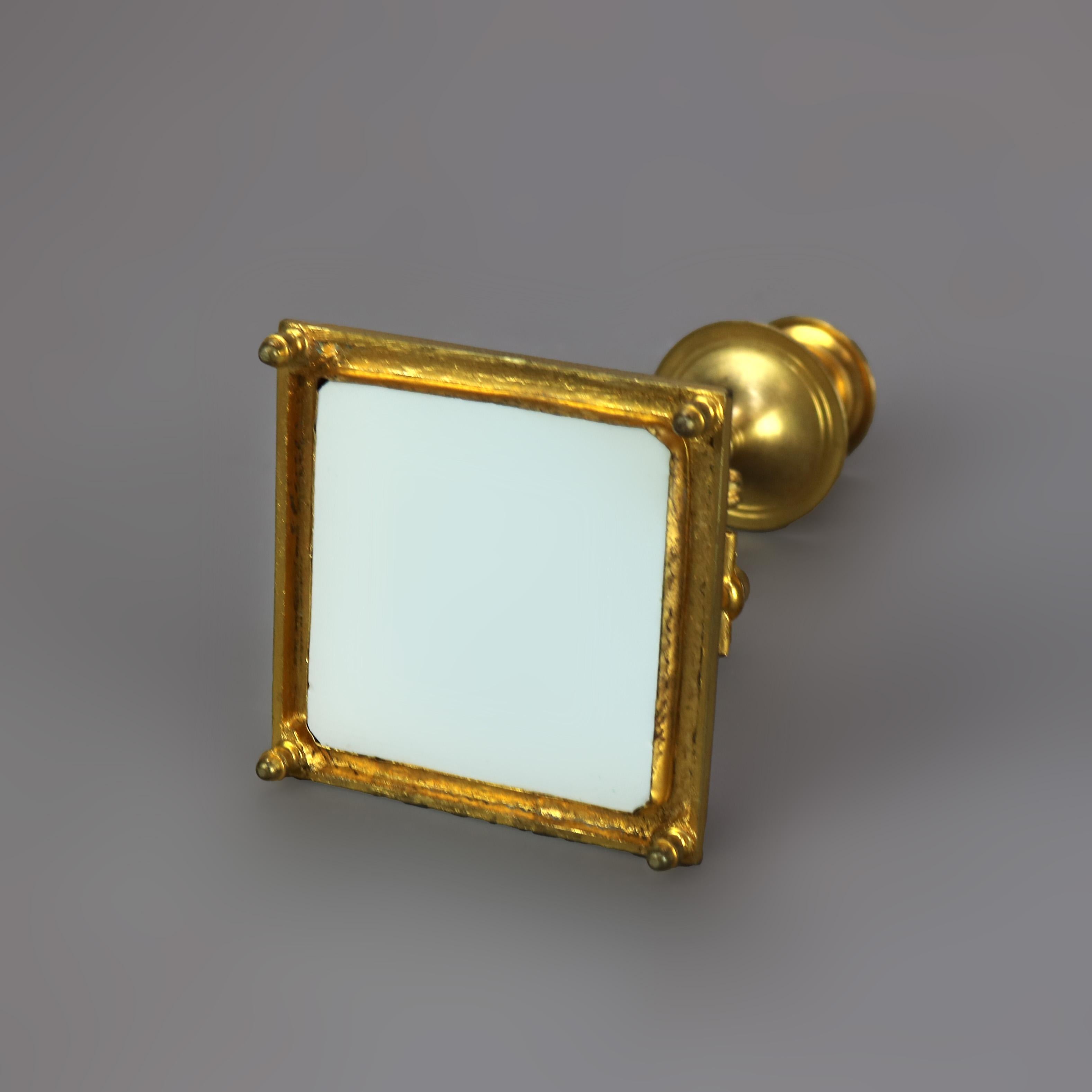 Antico candeliere estetico in bronzo dorato con base in piastrelle di porcellana C1880 In condizioni buone in vendita a Big Flats, NY