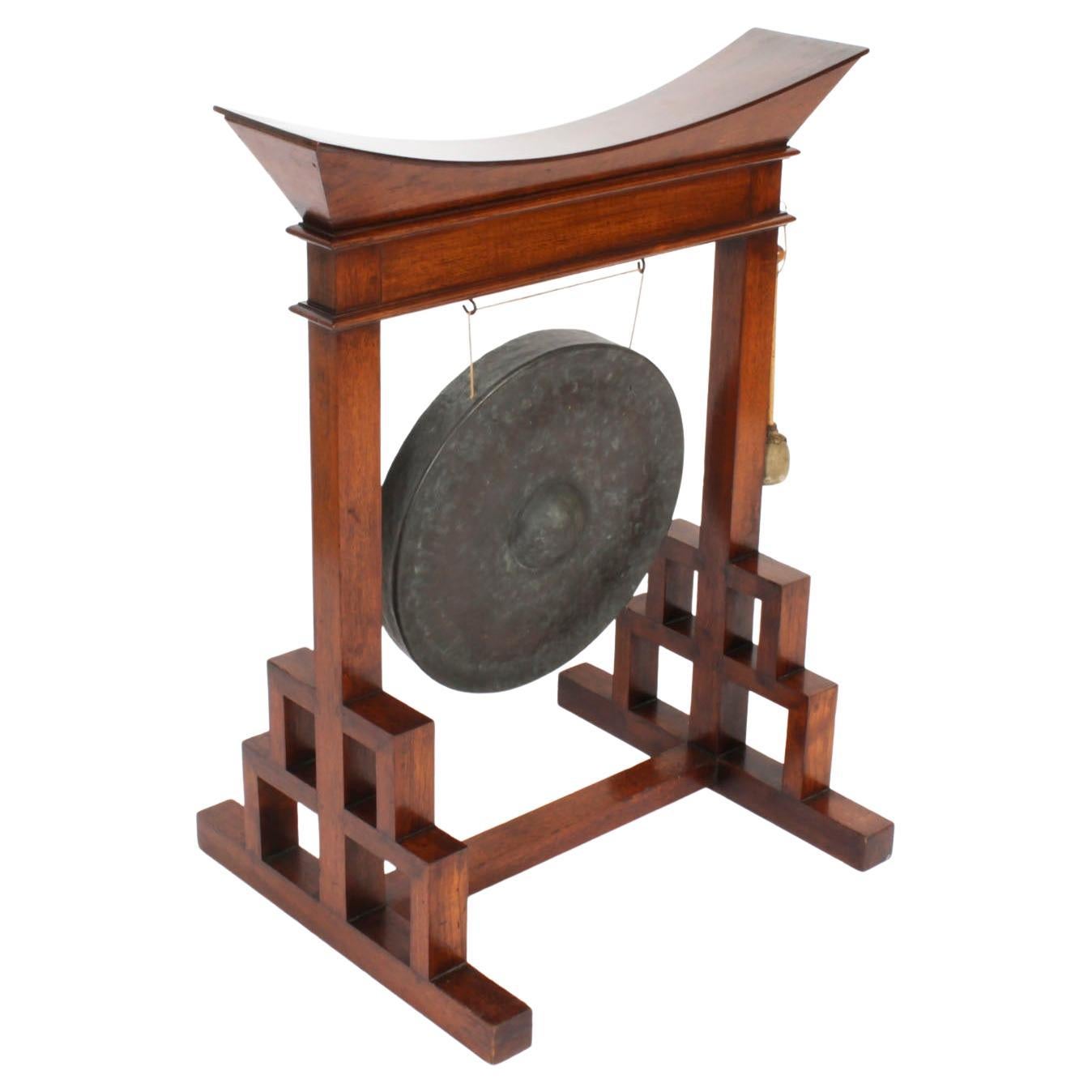 What does a gong symbolize?