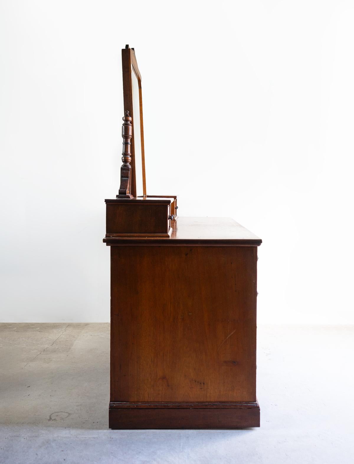 Antique Aesthetic Movement/Gothic Revival Dressing Table By Collier & Plucknett For Sale 3