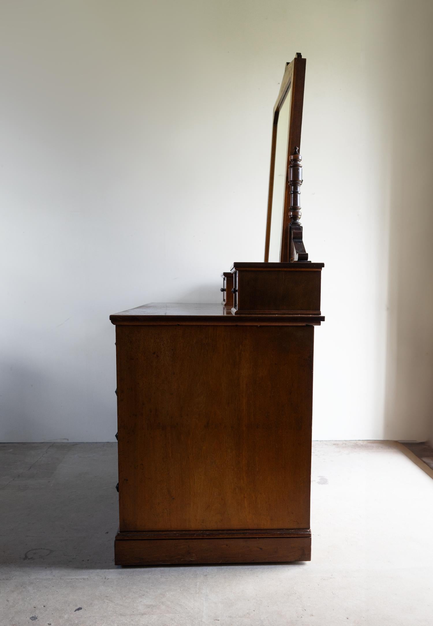 Antique Aesthetic Movement/Gothic Revival Dressing Table By Collier & Plucknett For Sale 5
