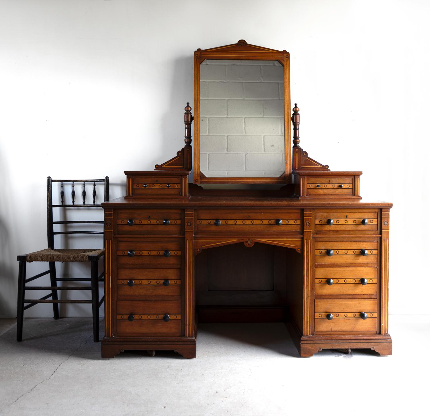 Antique Aesthetic Movement/Gothic Revival Dressing Table By Collier & Plucknett For Sale 6