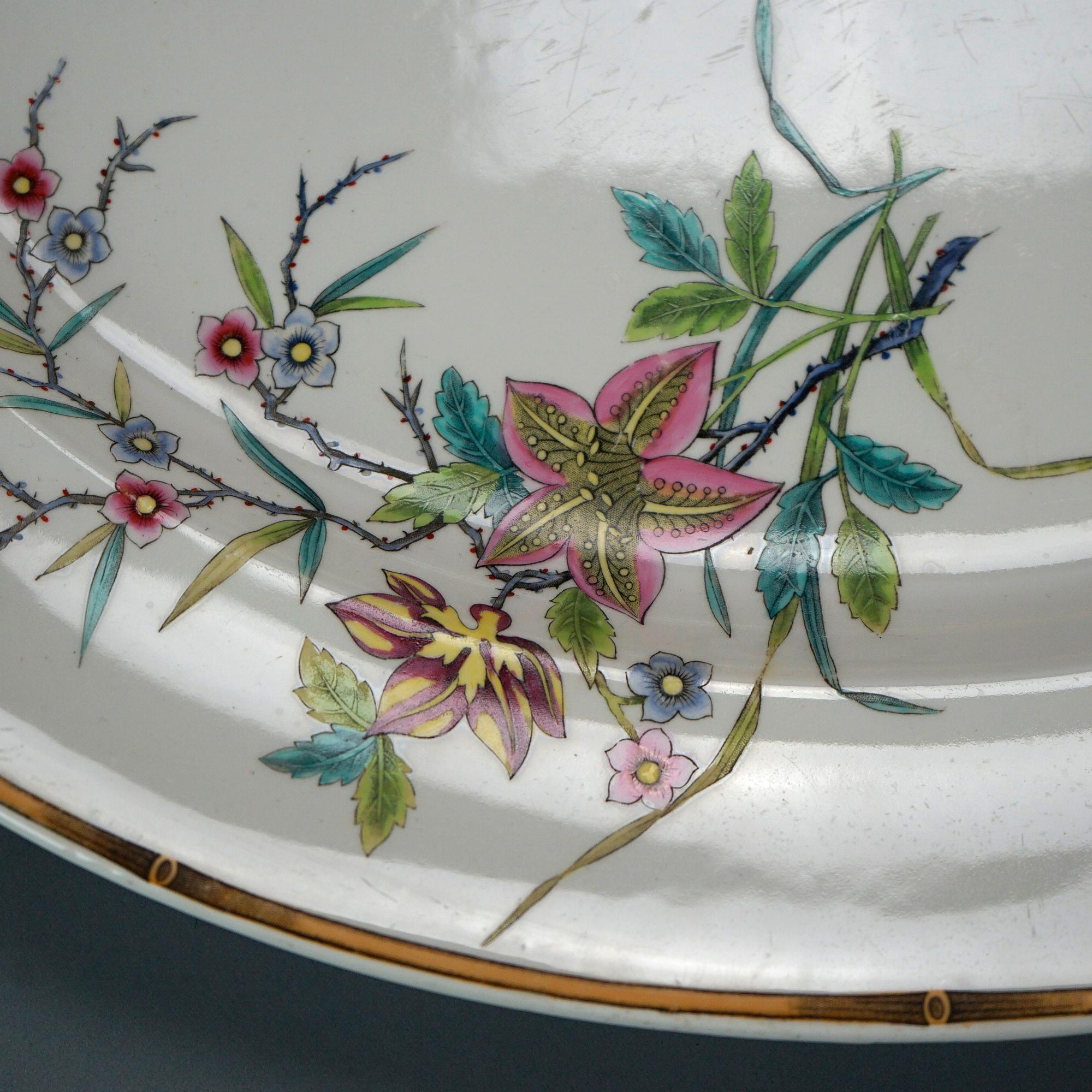 Doré Antique Aesthetic Movement Porcelain Platter, Bird & Garden Elements, 19th C. en vente
