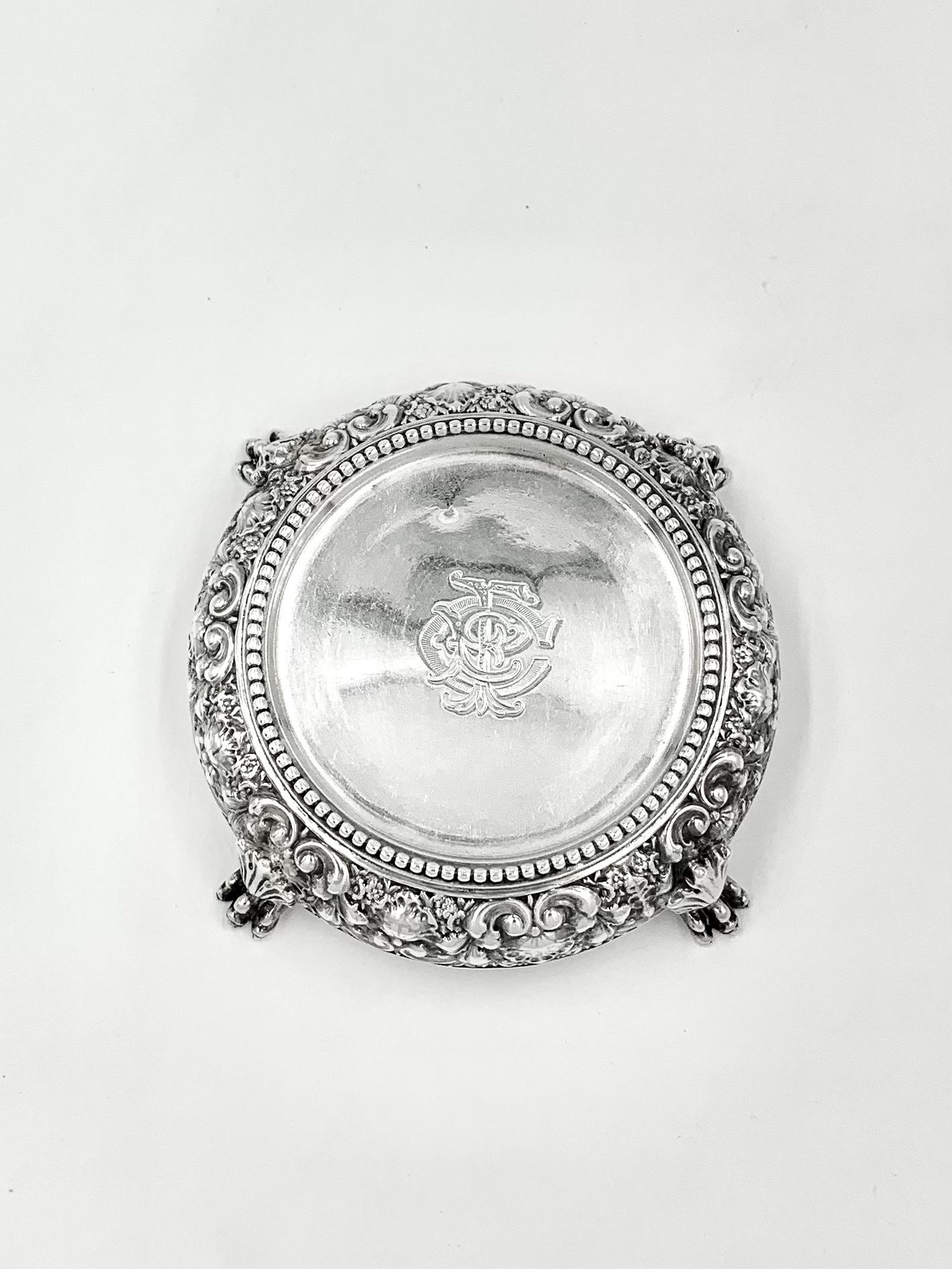 Antiquités Aesthetic Movement Tiffany & Co. Cloche en argent sur Stand 1873-1891 en vente 4