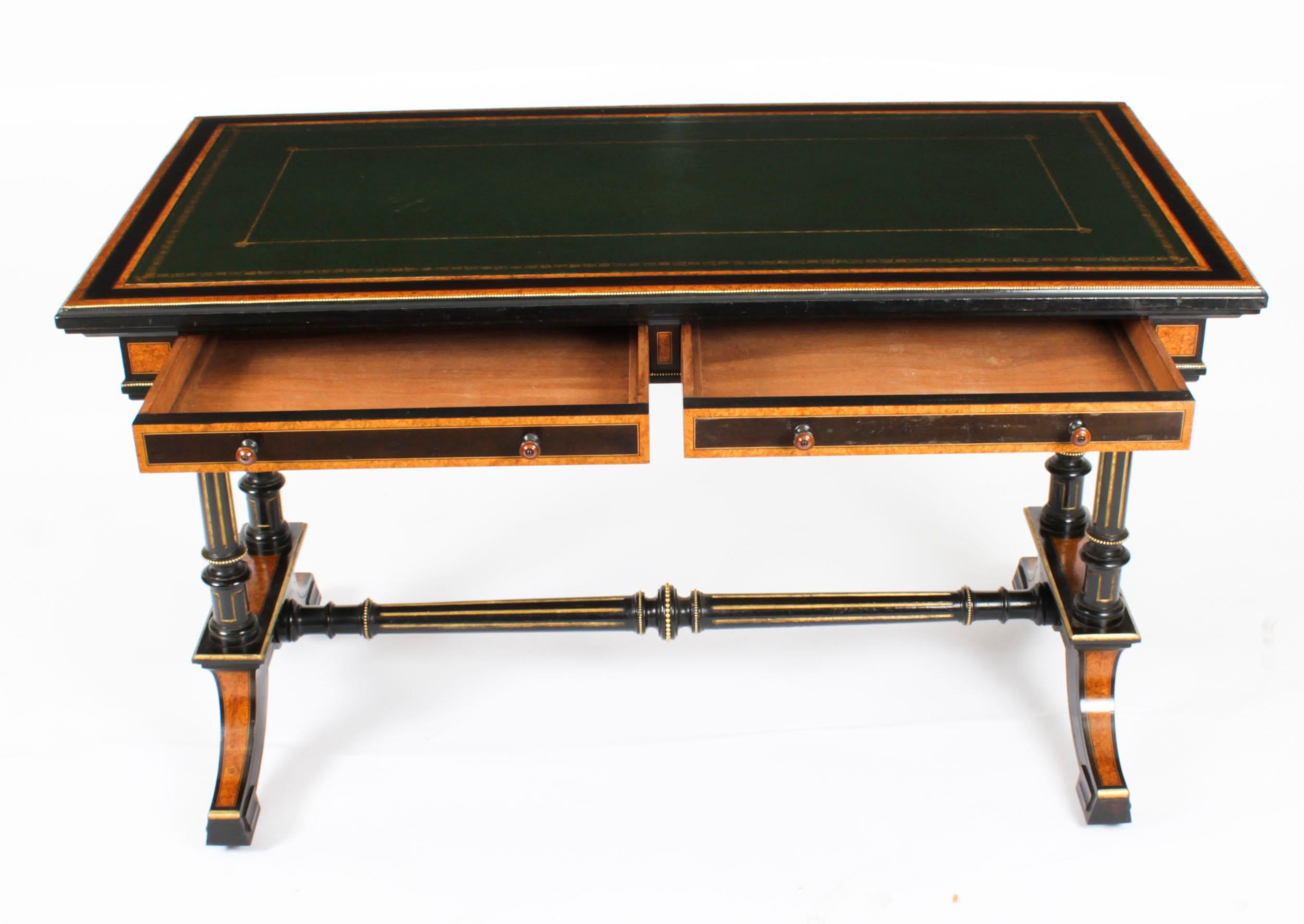 Table à écrire d'époque esthétique Edward & Roberts 19ème siècle en vente 6
