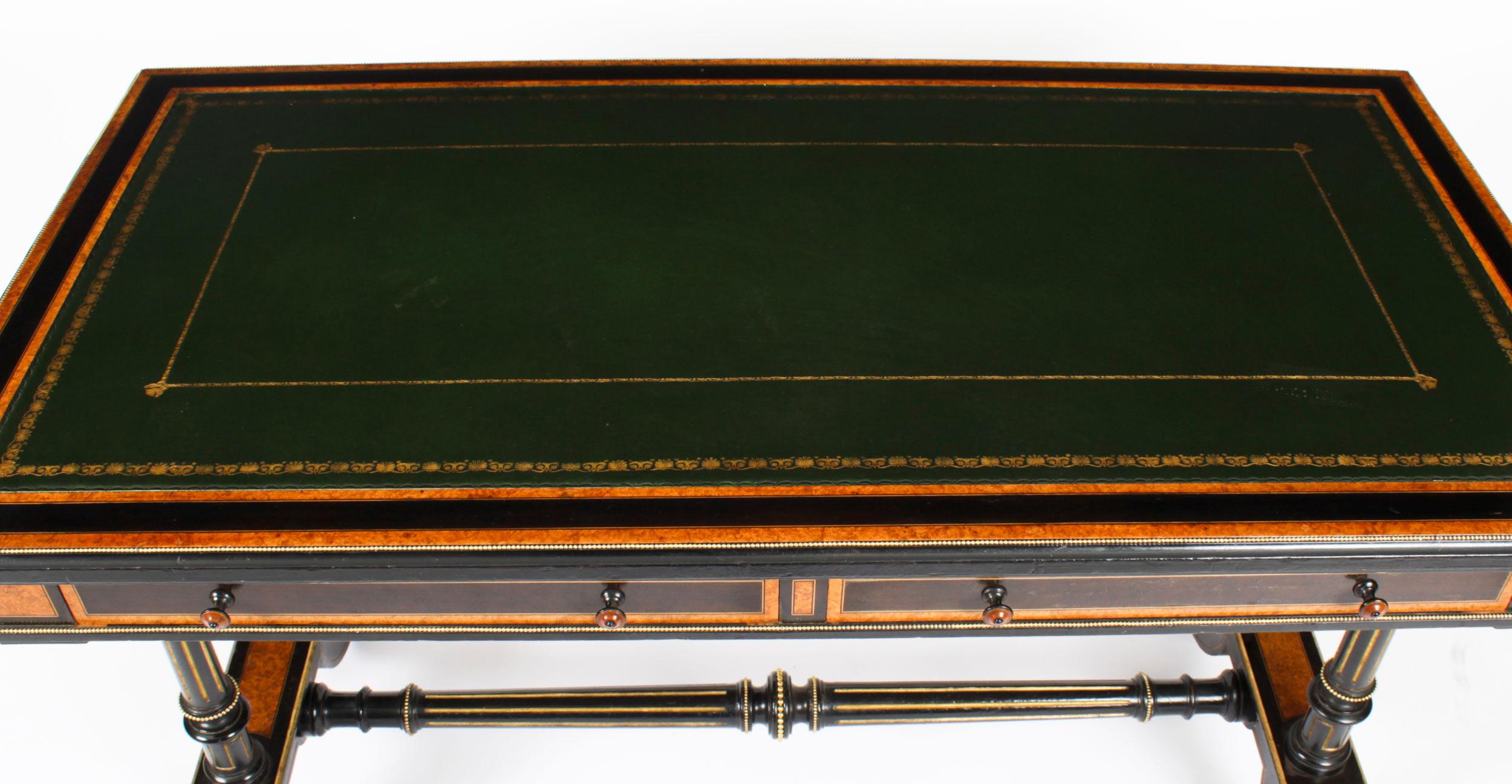 Mouvement esthétique Table à écrire d'époque esthétique Edward & Roberts 19ème siècle en vente