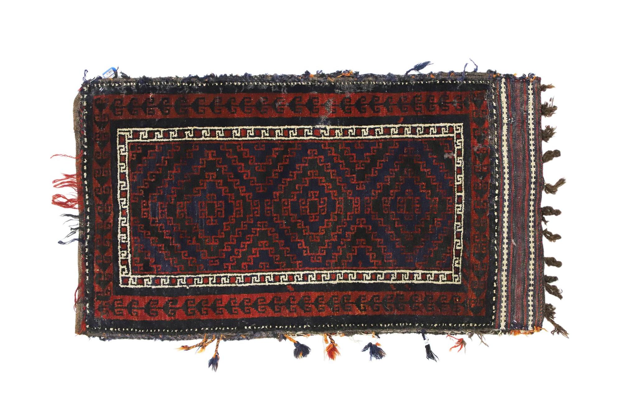 Ancien sac baluch afghan ancien Balisht, tenture murale nomade, tapisserie de style tribal en vente 1