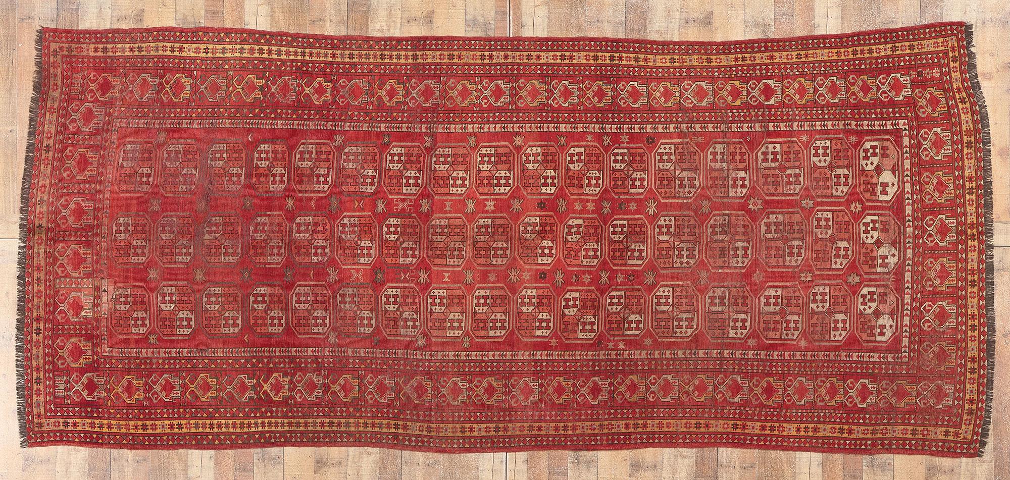 Antiker afghanischer Ersari-Teppich, Nomaden-Charm auf Maximalismus im Angebot 1