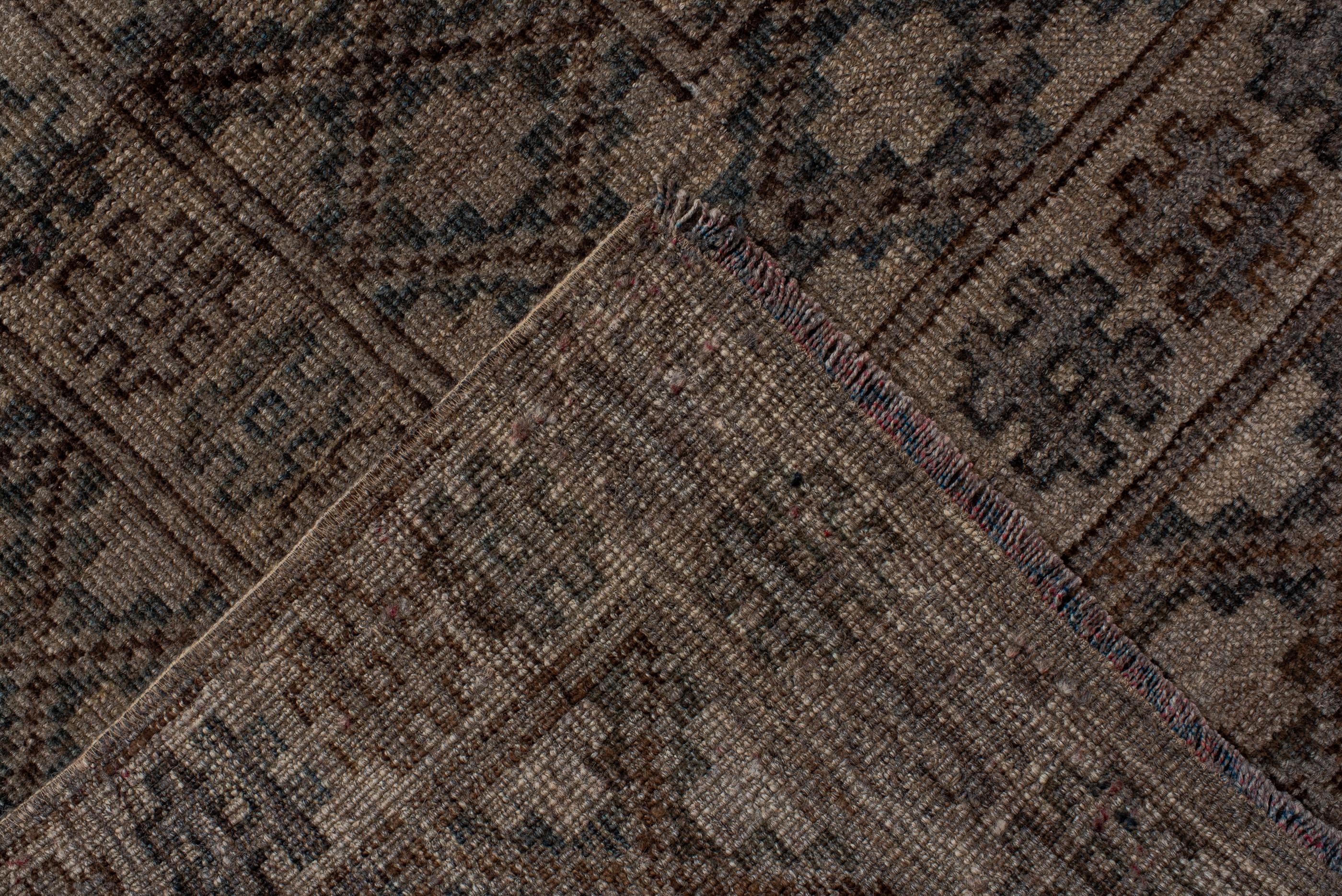 20ième siècle Tapis afghan ancien Ersari avec palette de tons terreux en vente