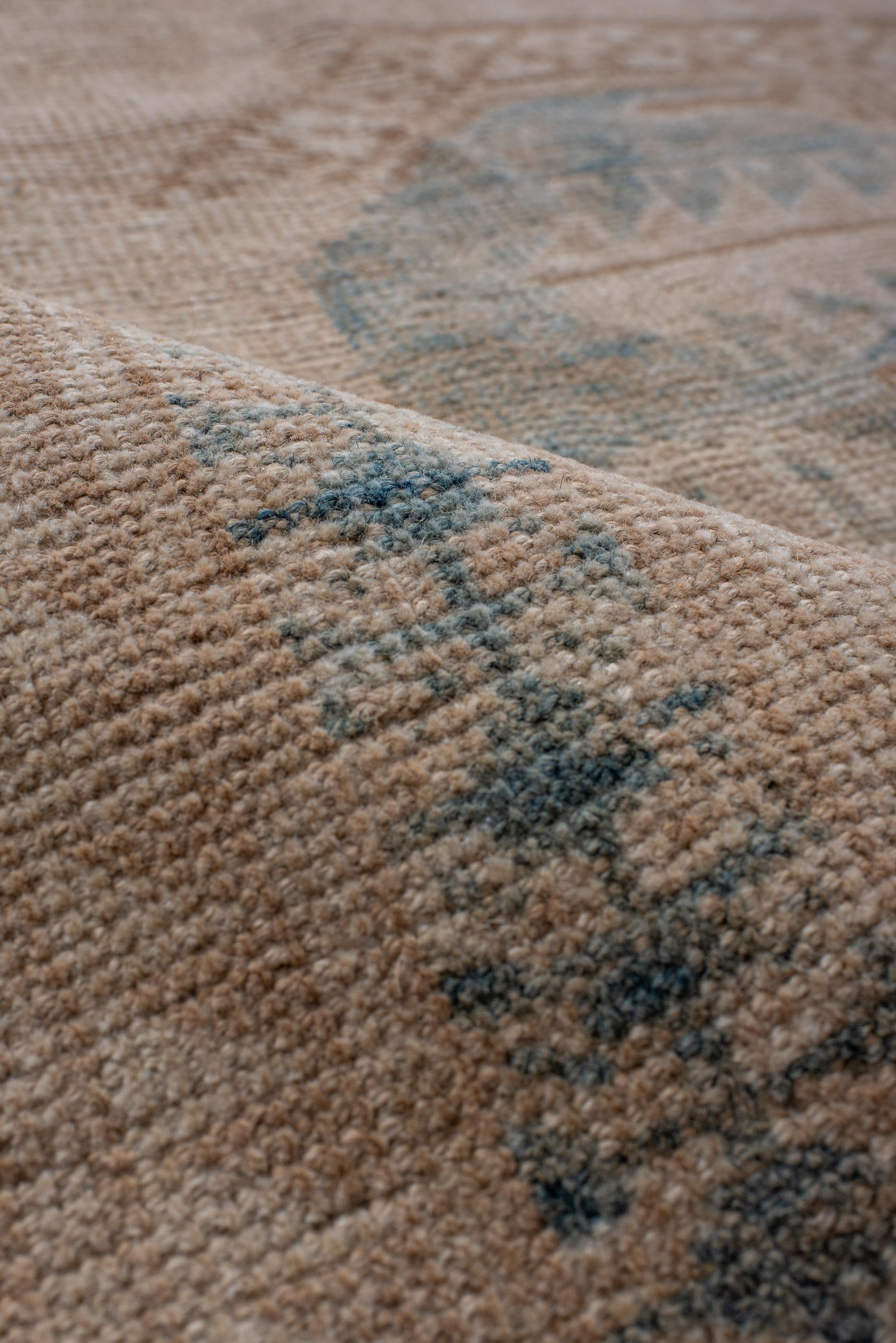 Antiker afghanischer Ersari-Teppich mit erdfarbener Palette (Wolle) im Angebot