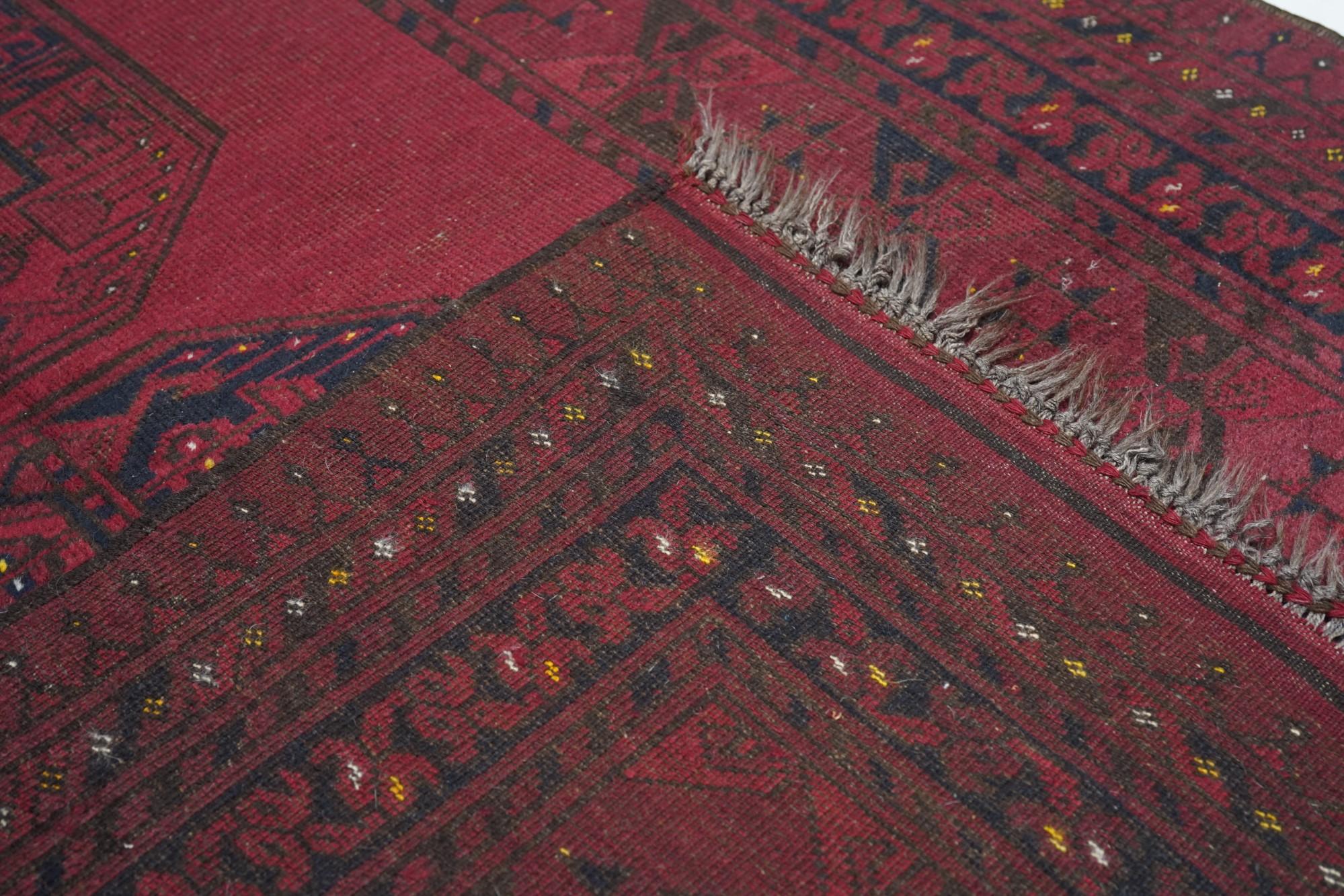 Antiker afghanischer Teppich 5' x 8'2'' im Angebot 6
