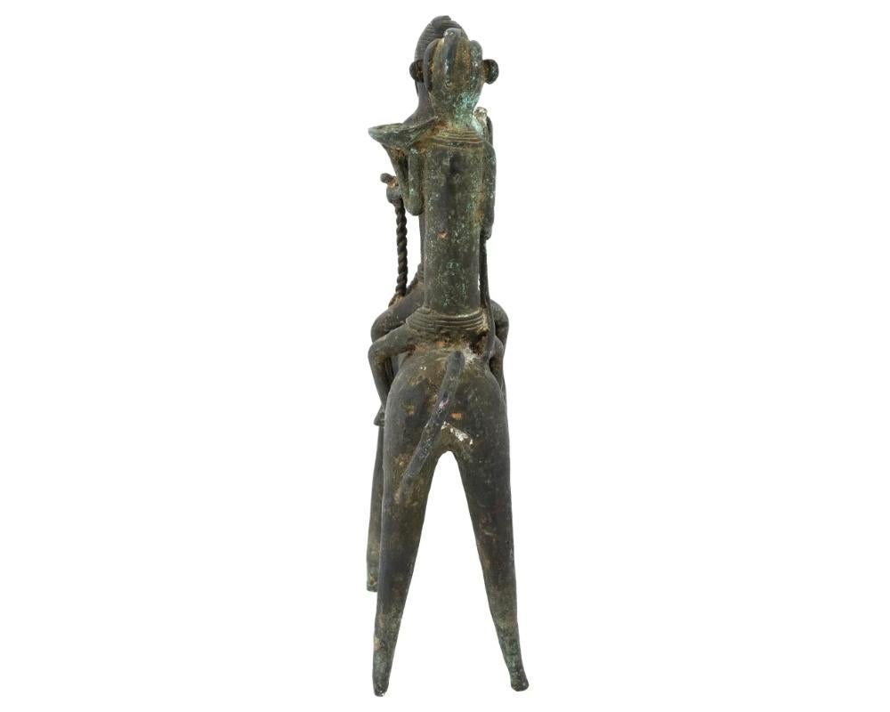 XIX secolo Statua antica di bronzo africano Sao Cavalier in vendita