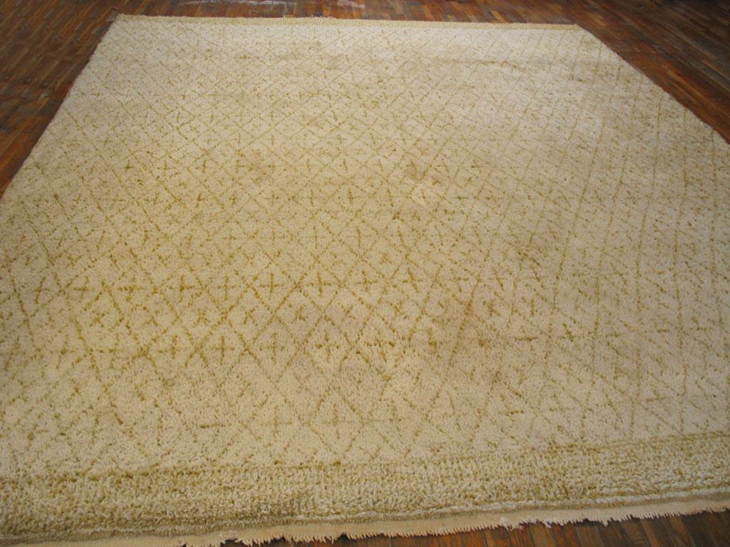 Mid-Century Modern Mid 20th Century N. African Moroccan Carpet ( 11'9