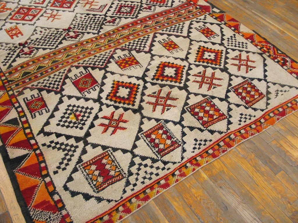 Antiker afrikanischer marokkanischer antiker Teppich (Marokkanisch) im Angebot